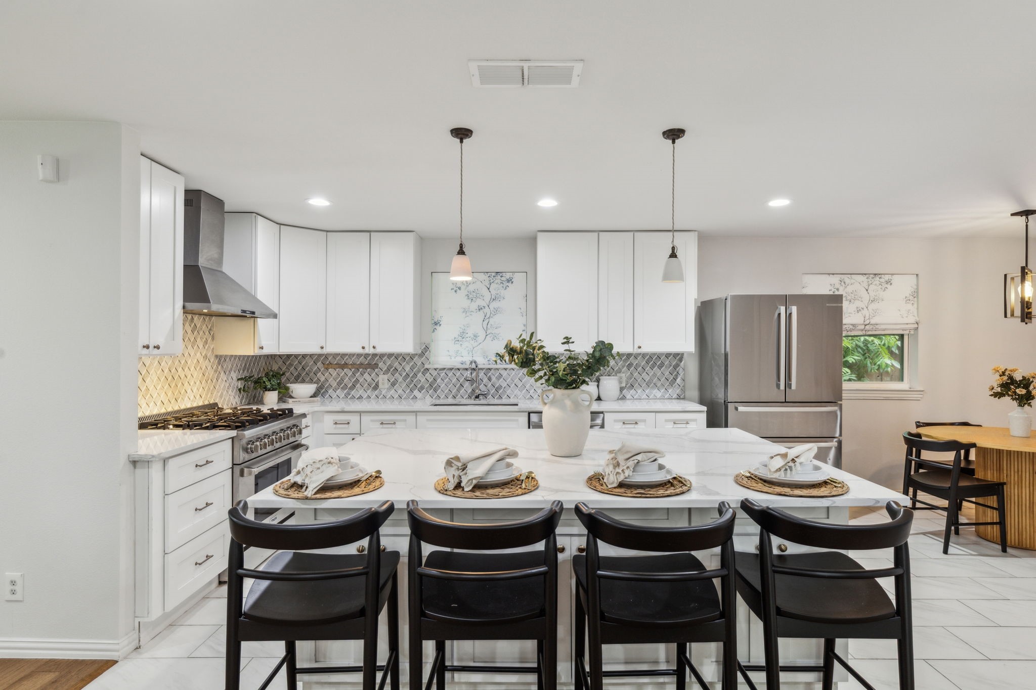 5625 Ledgestone Drive