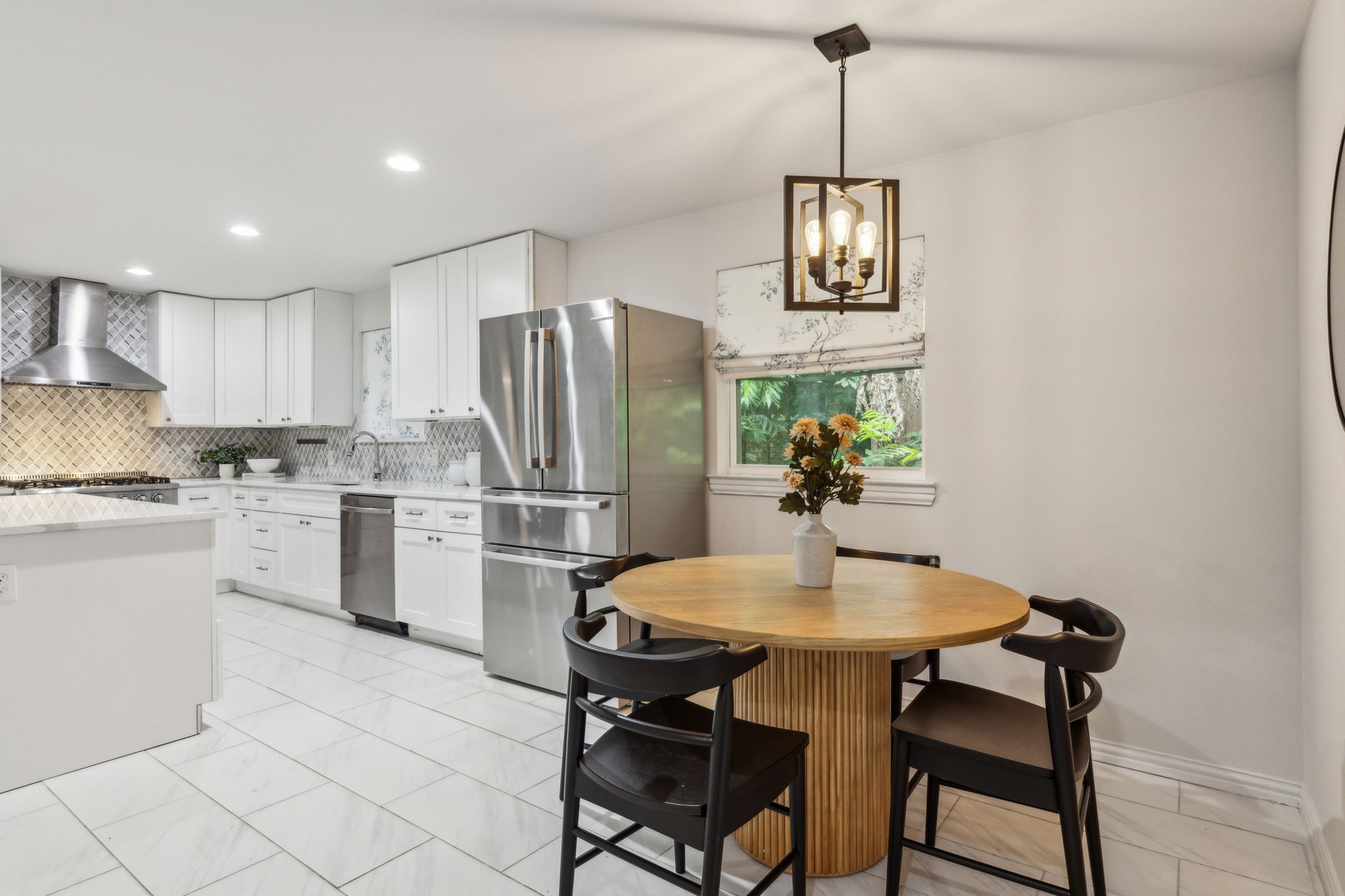 5625 Ledgestone Drive