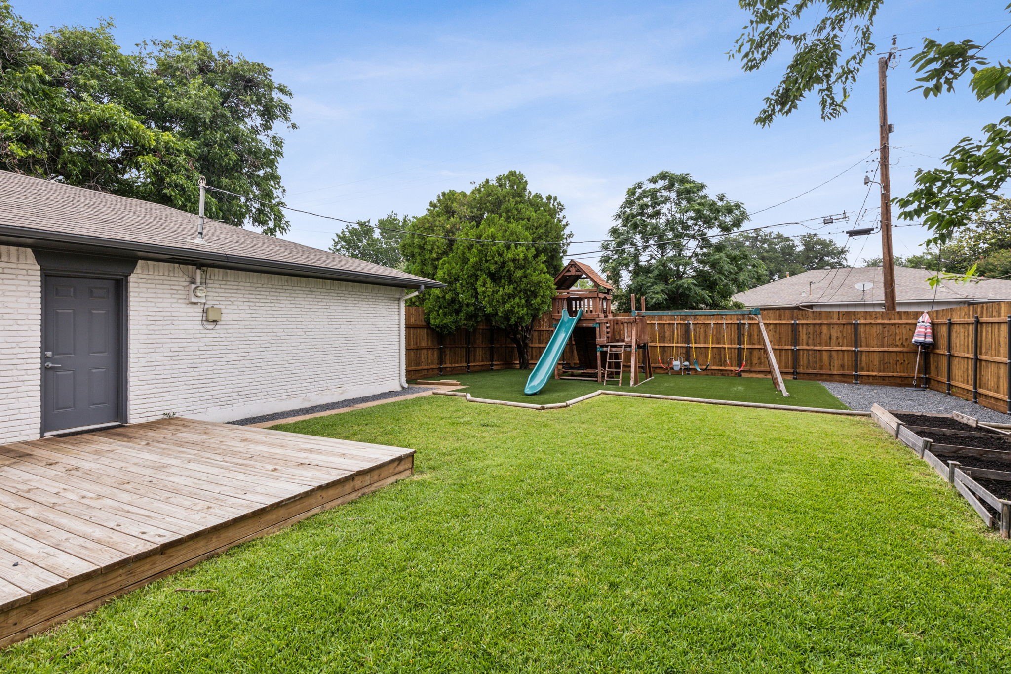 5625 Ledgestone Drive