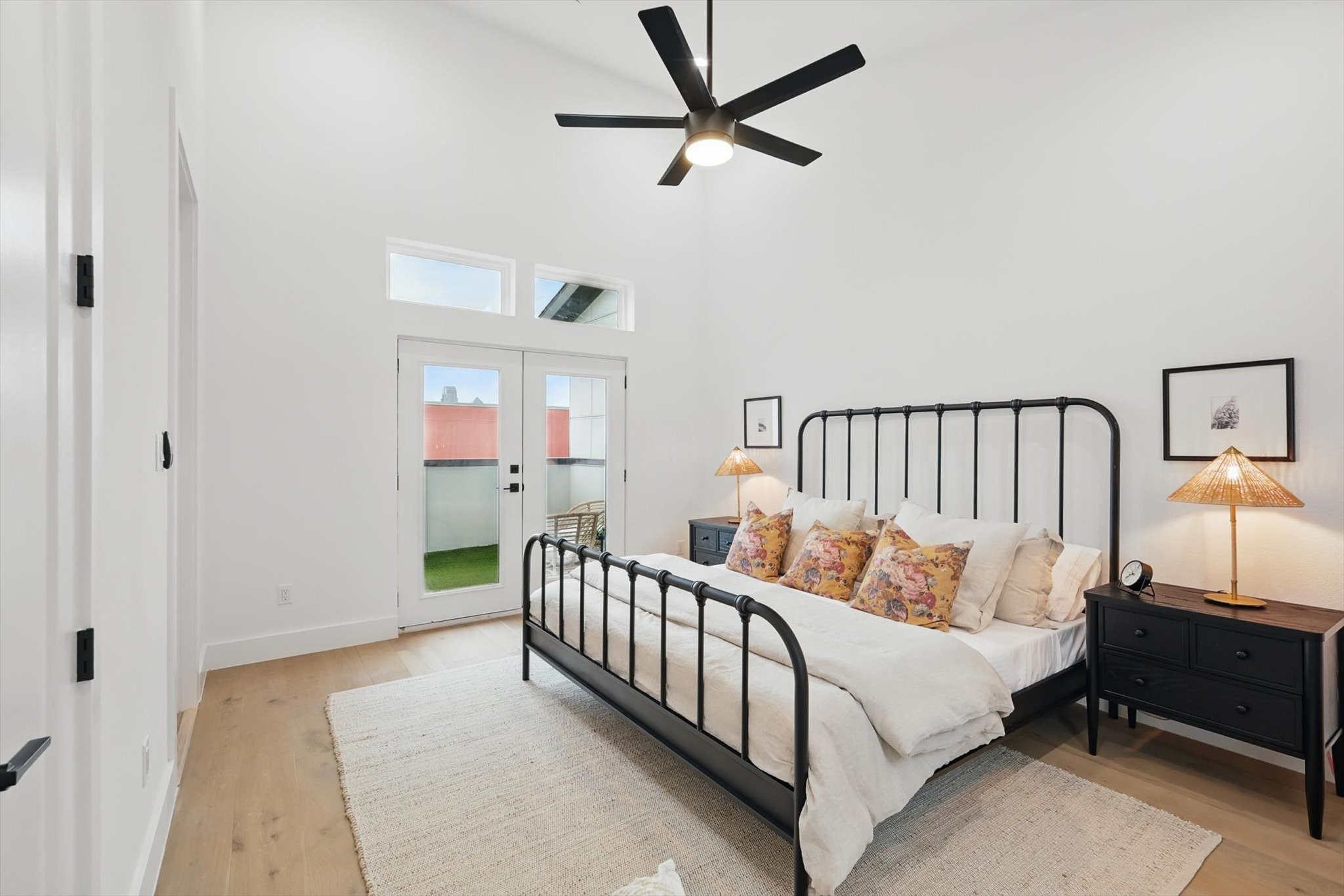 4208 Live Oak Street 105