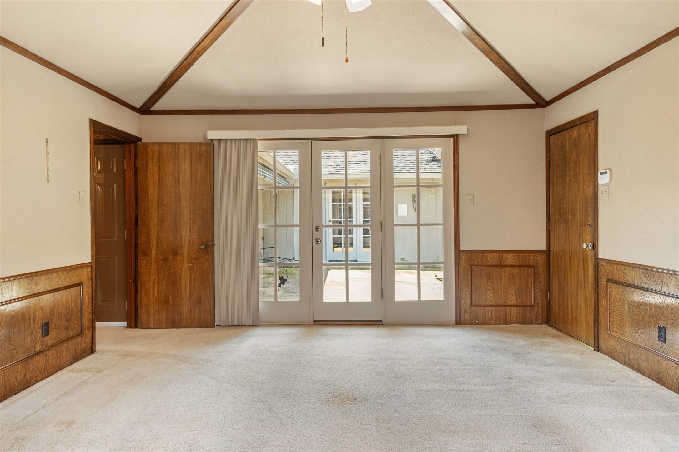 10009 Apple Creek Drive