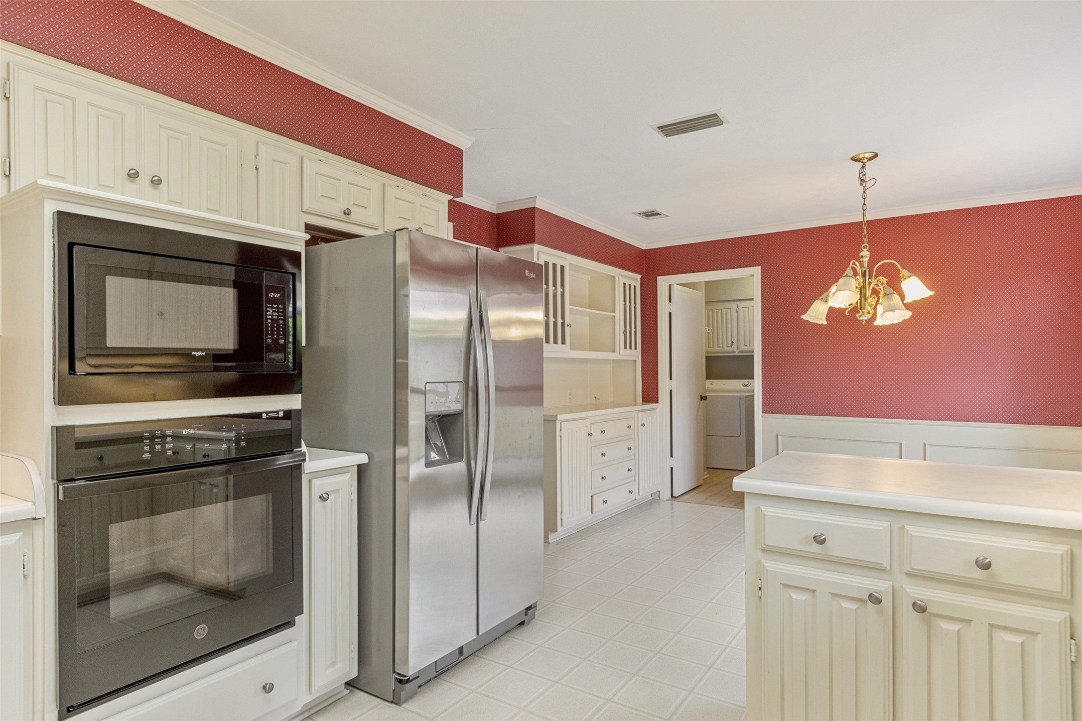 10009 Apple Creek Drive