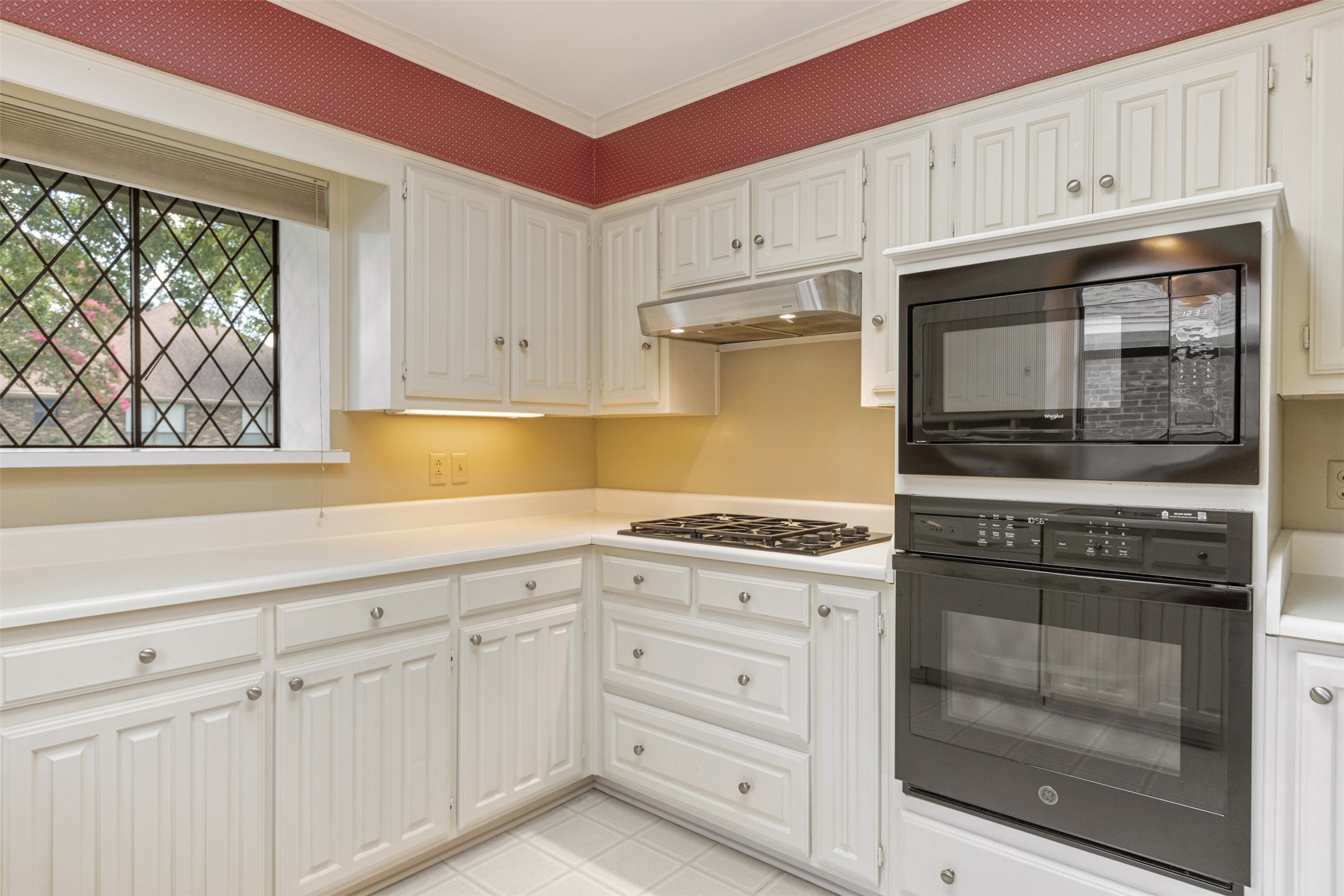 10009 Apple Creek Drive