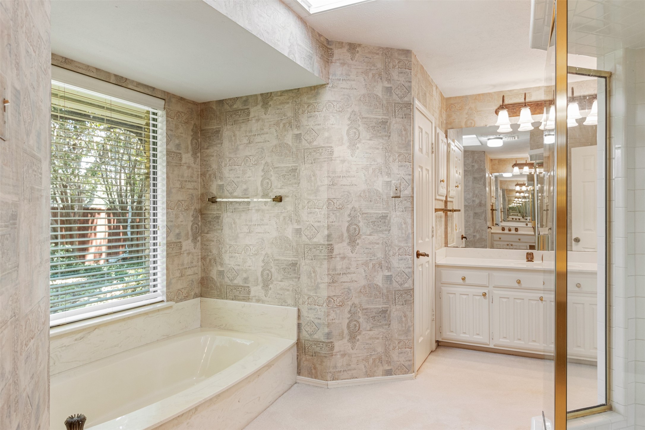 10009 Apple Creek Drive