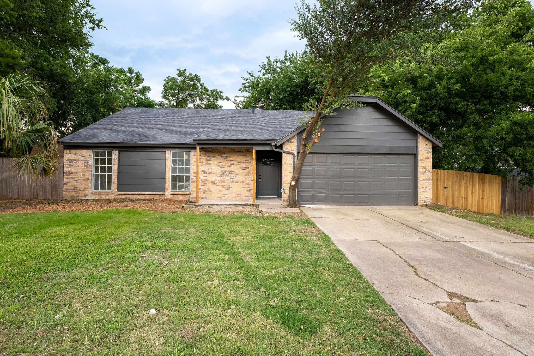 3806 Wooddale Court