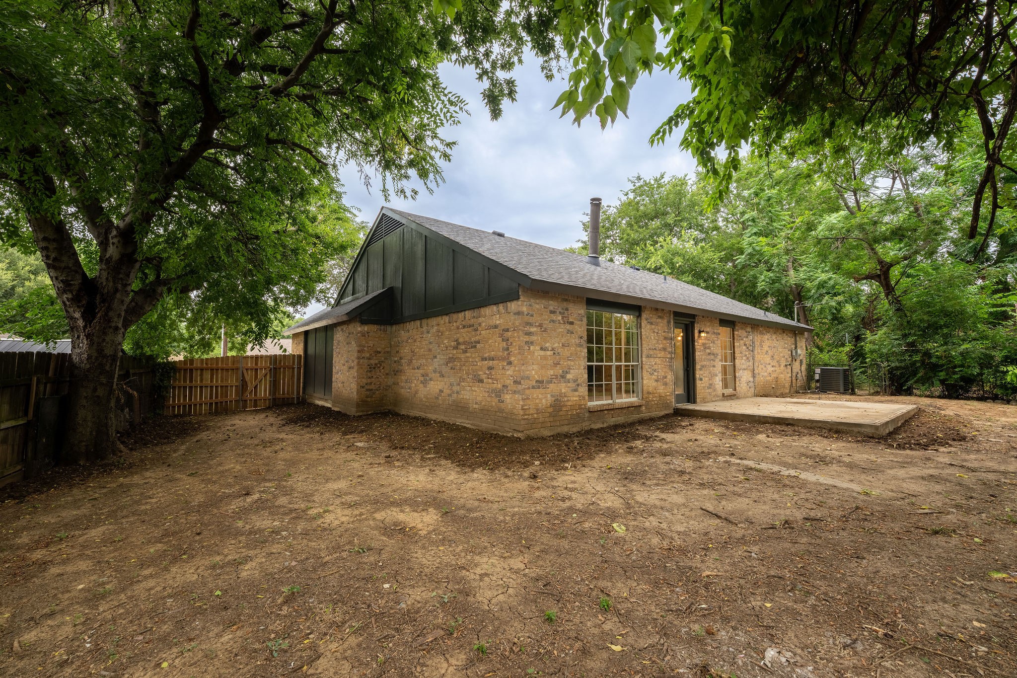3806 Wooddale Court