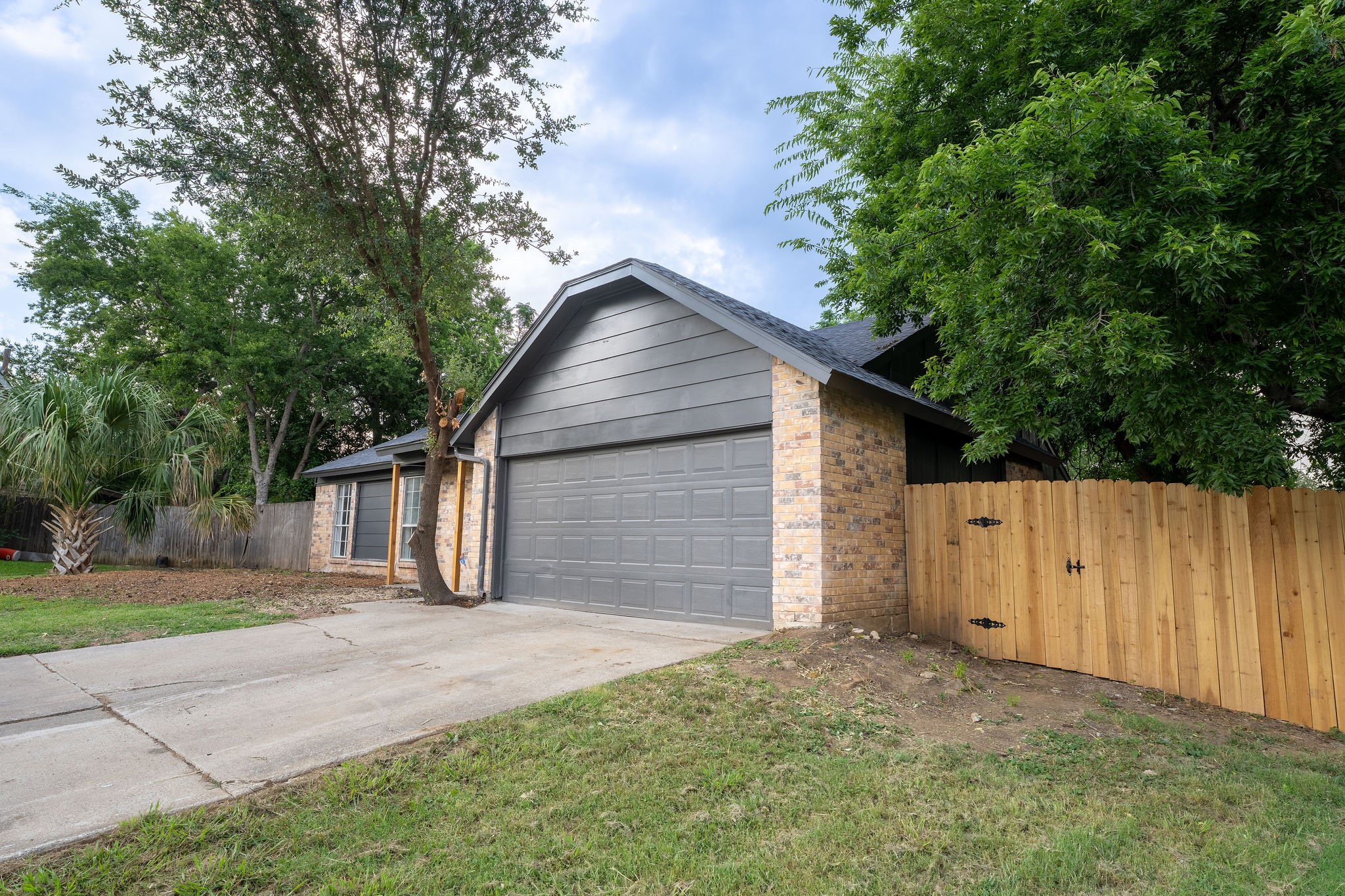 3806 Wooddale Court