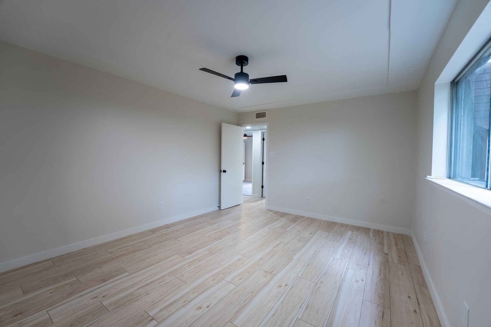 3806 Wooddale Court
