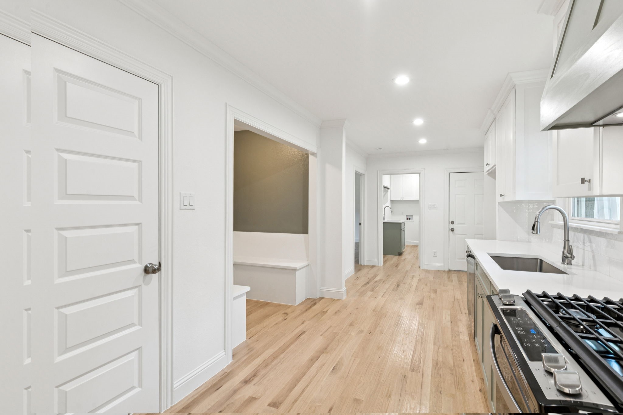 207 N Hampton Road