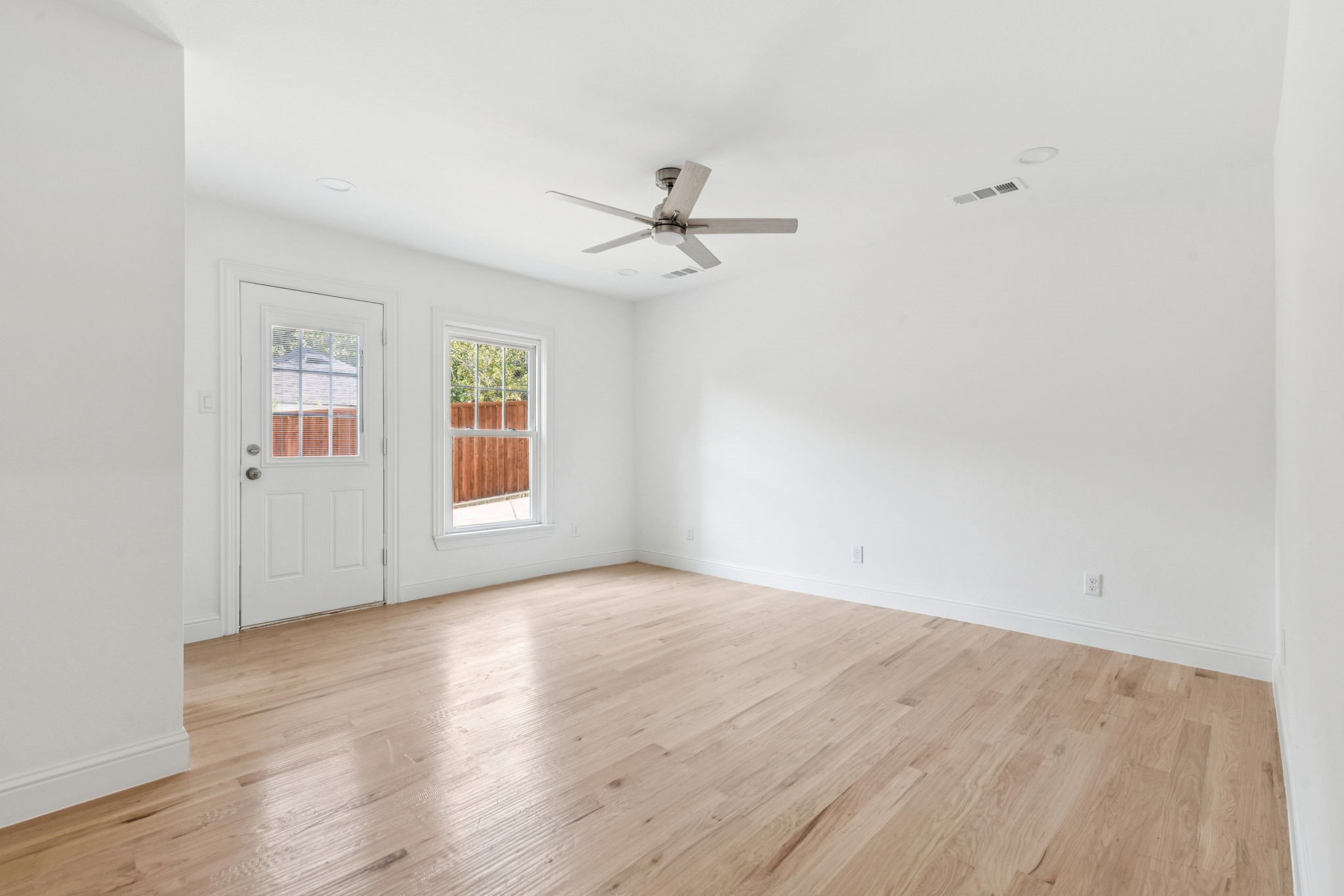 207 N Hampton Road