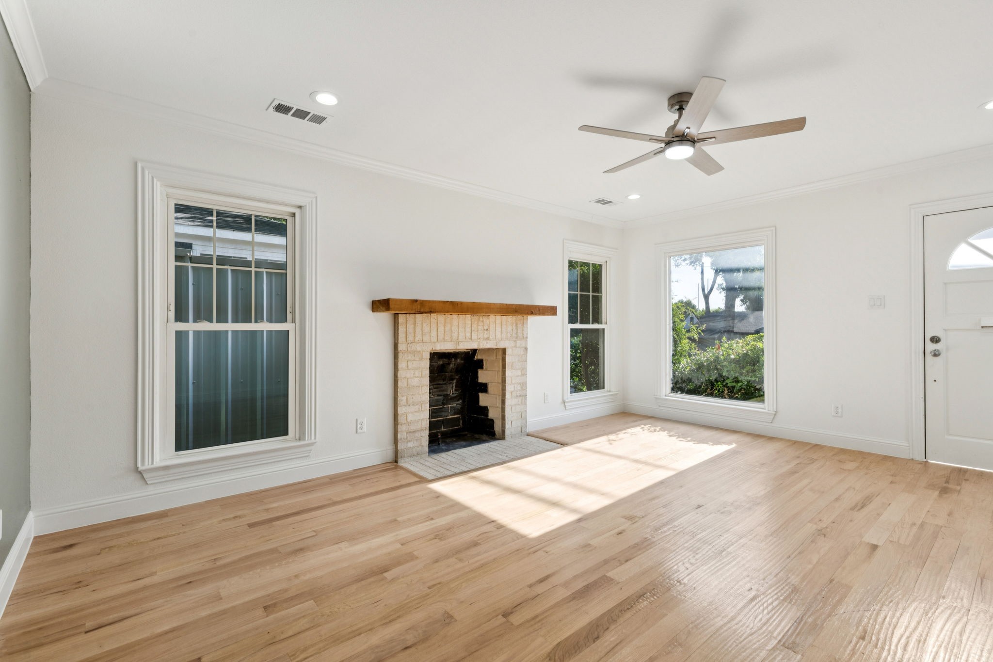 207 N Hampton Road