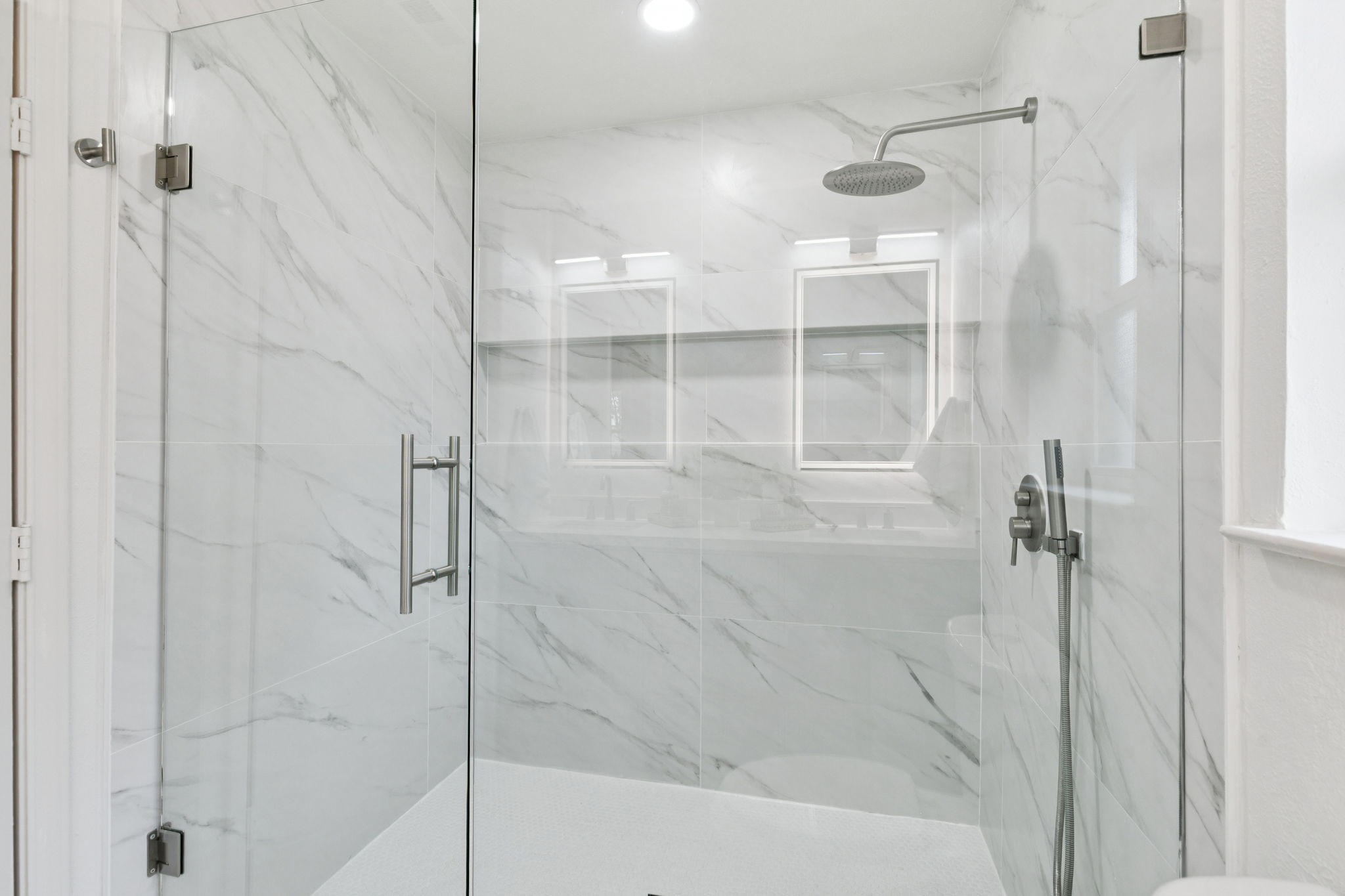 9959 E Lake Highlands Drive