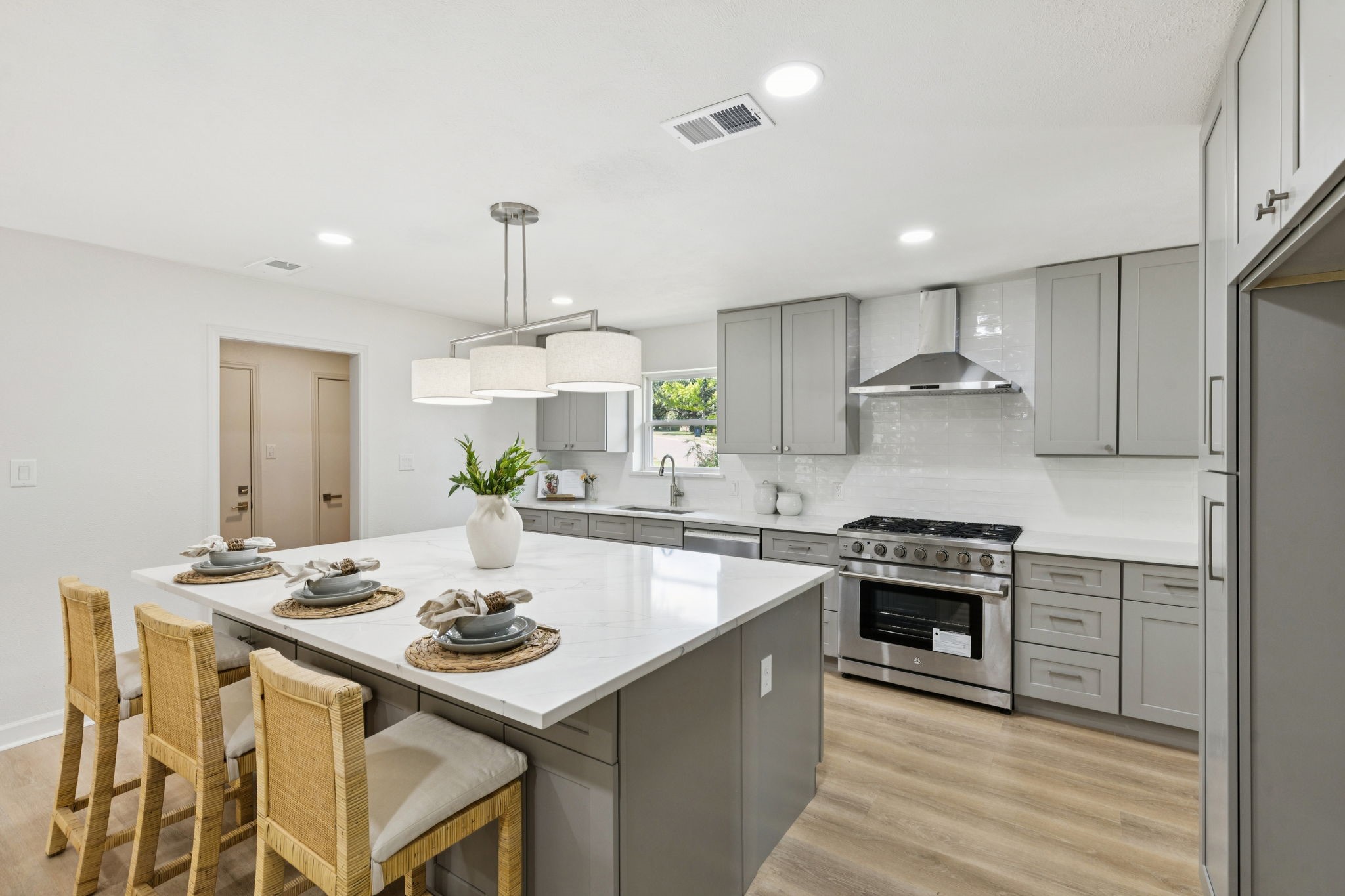 9959 E Lake Highlands Drive