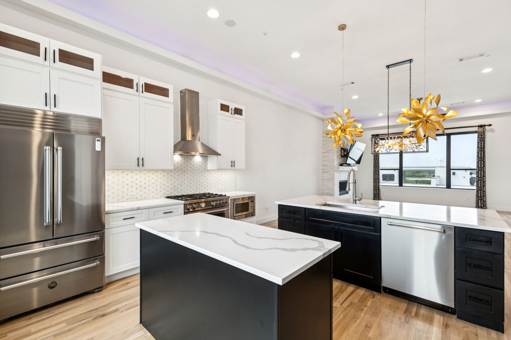 4948 Blaynes View