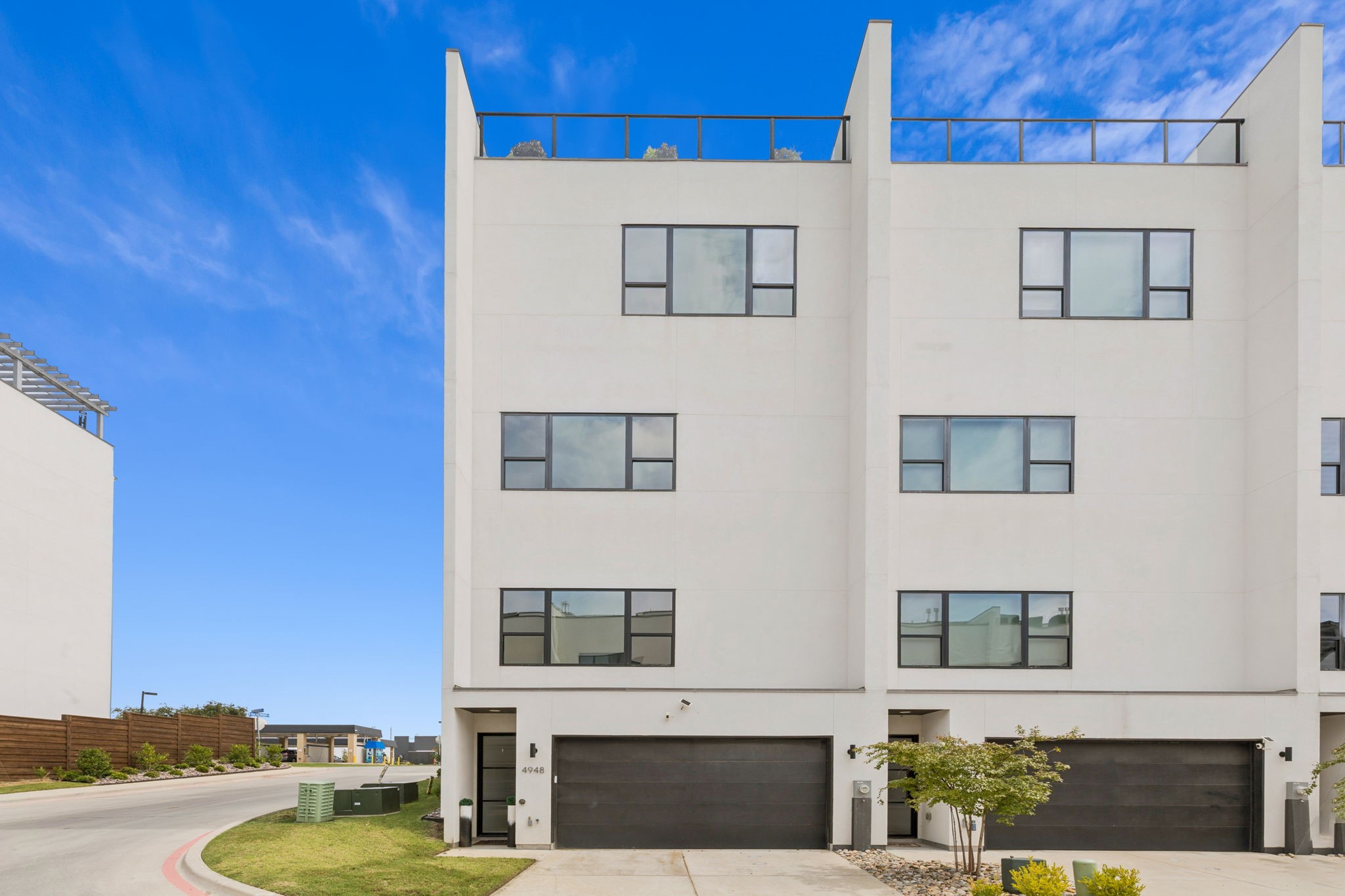 4948 Blaynes View