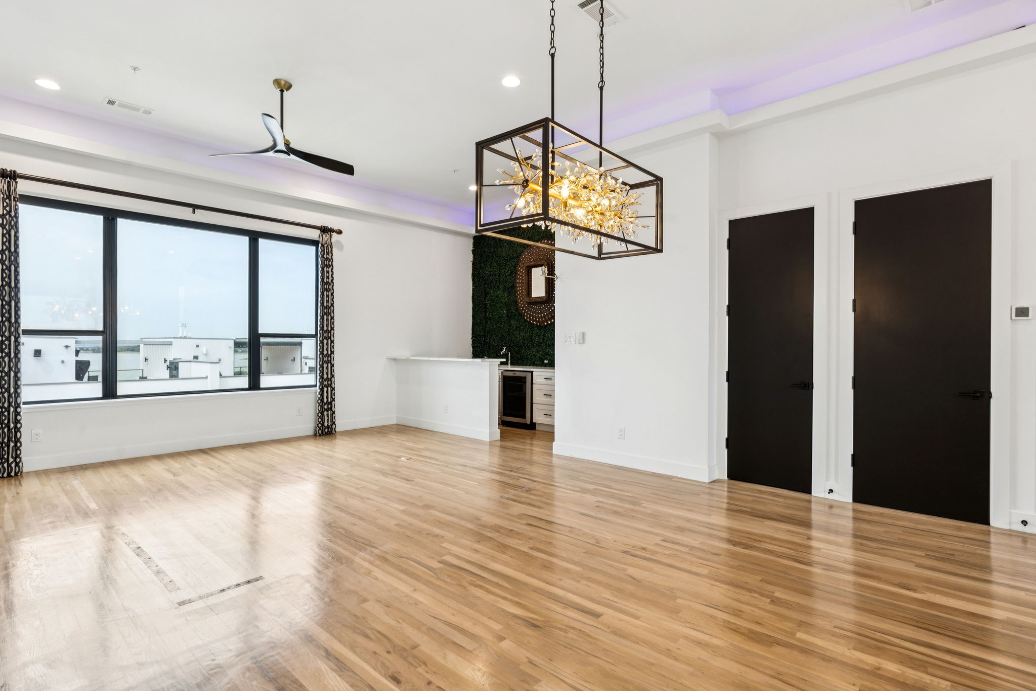 4948 Blaynes View