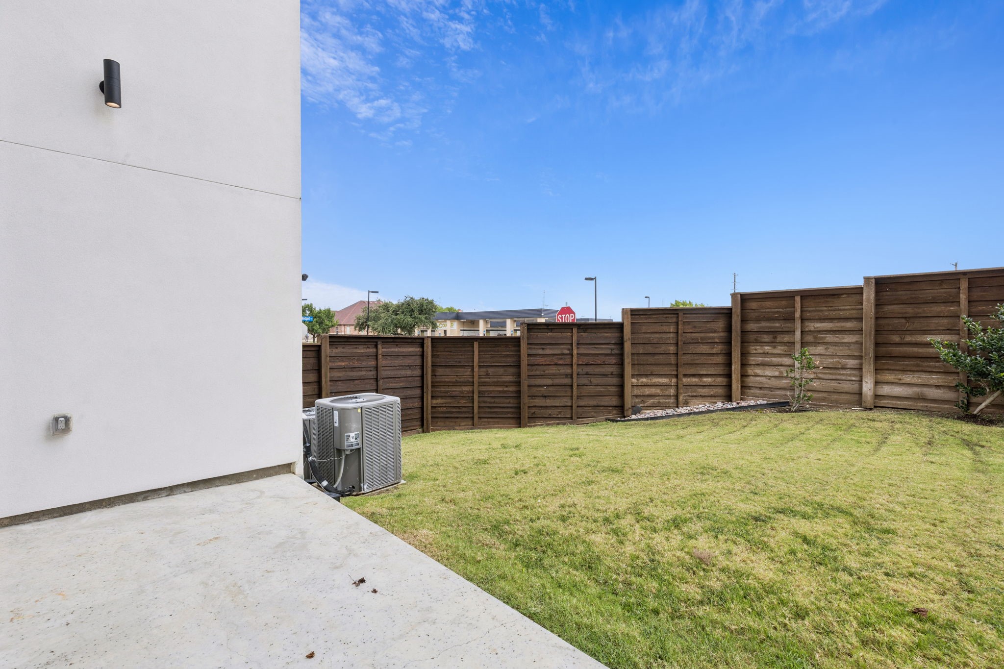 4948 Blaynes View