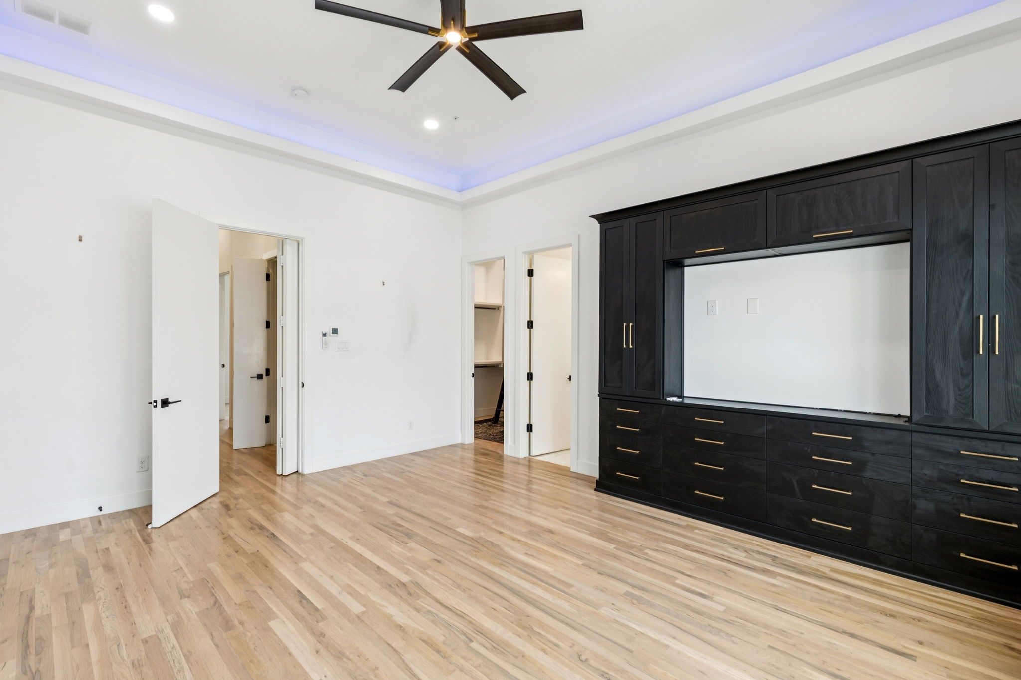 4948 Blaynes View