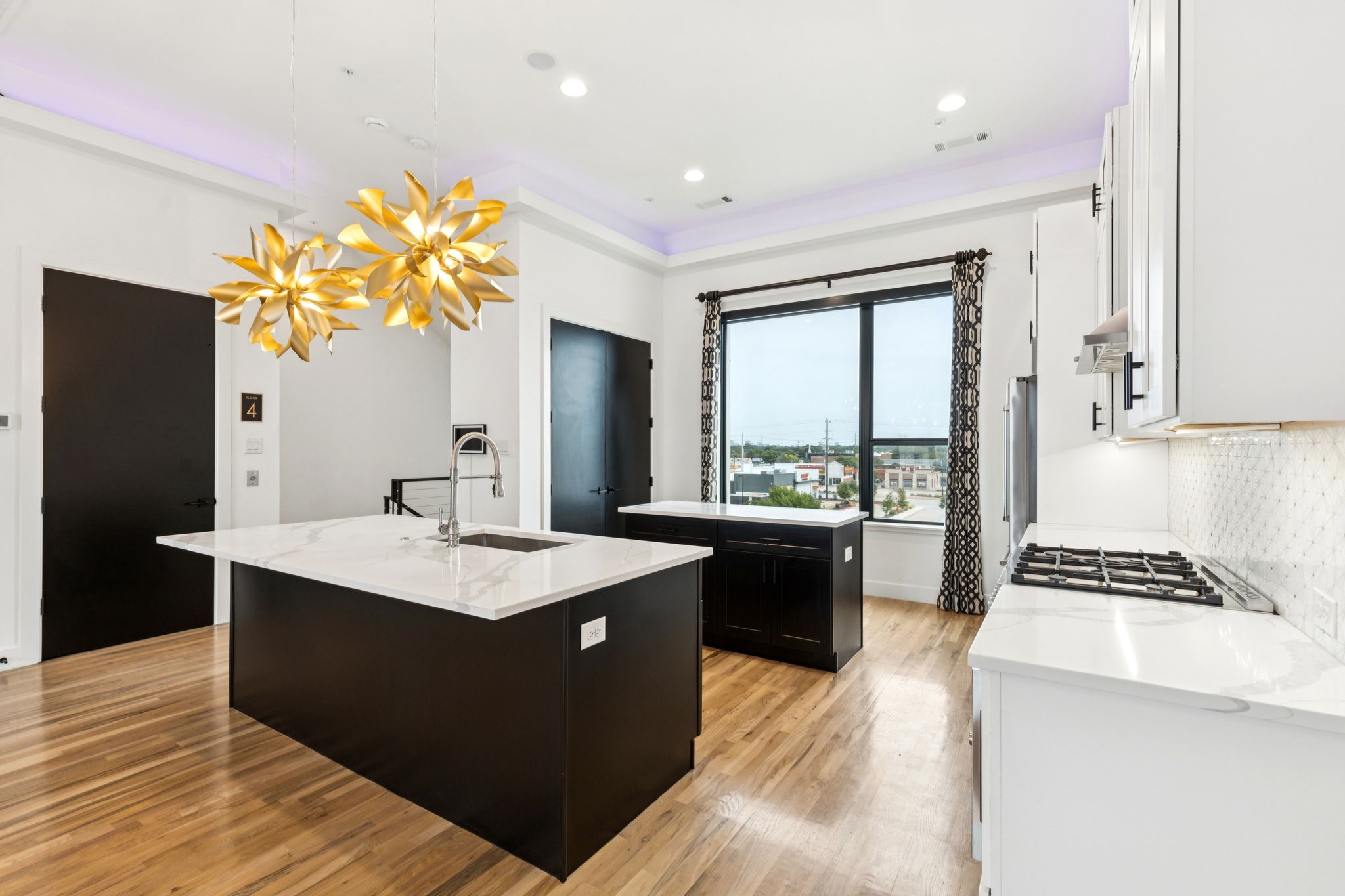 4948 Blaynes View