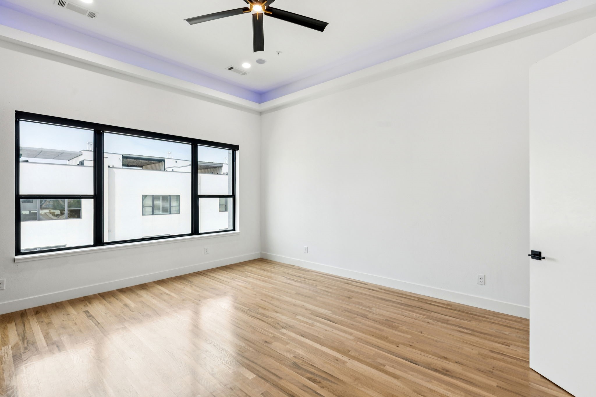 4948 Blaynes View