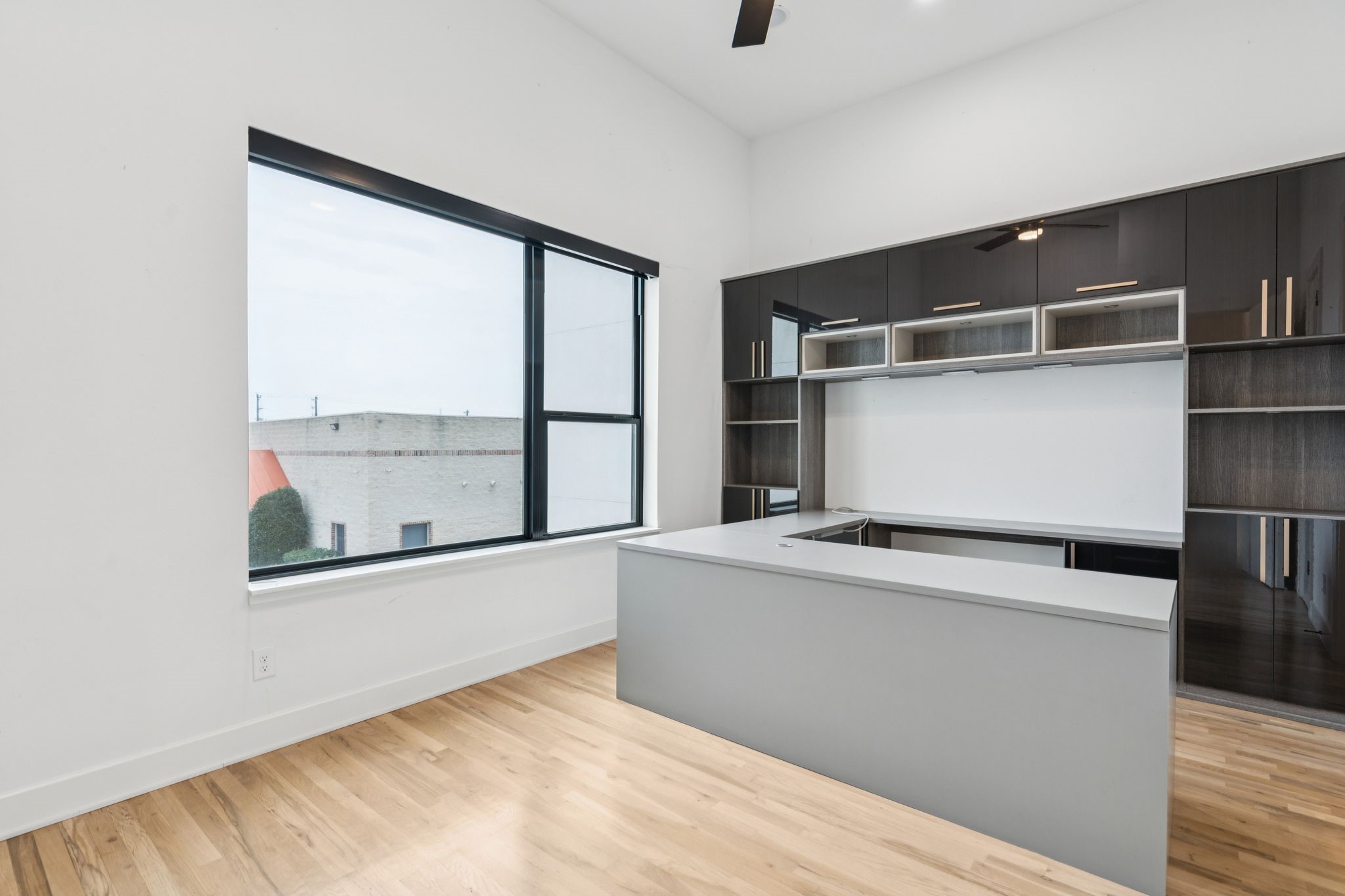 4948 Blaynes View