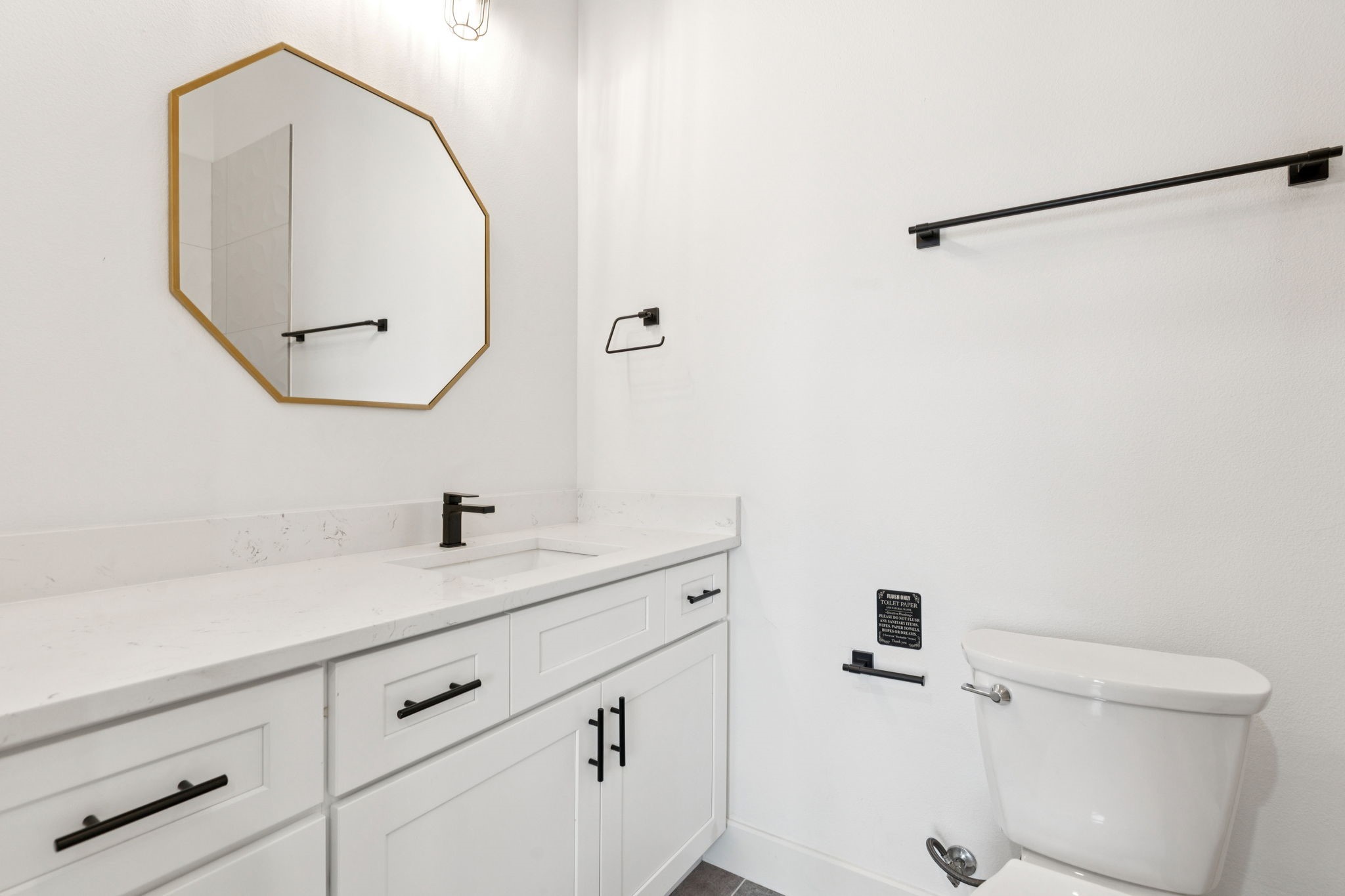 4948 Blaynes View