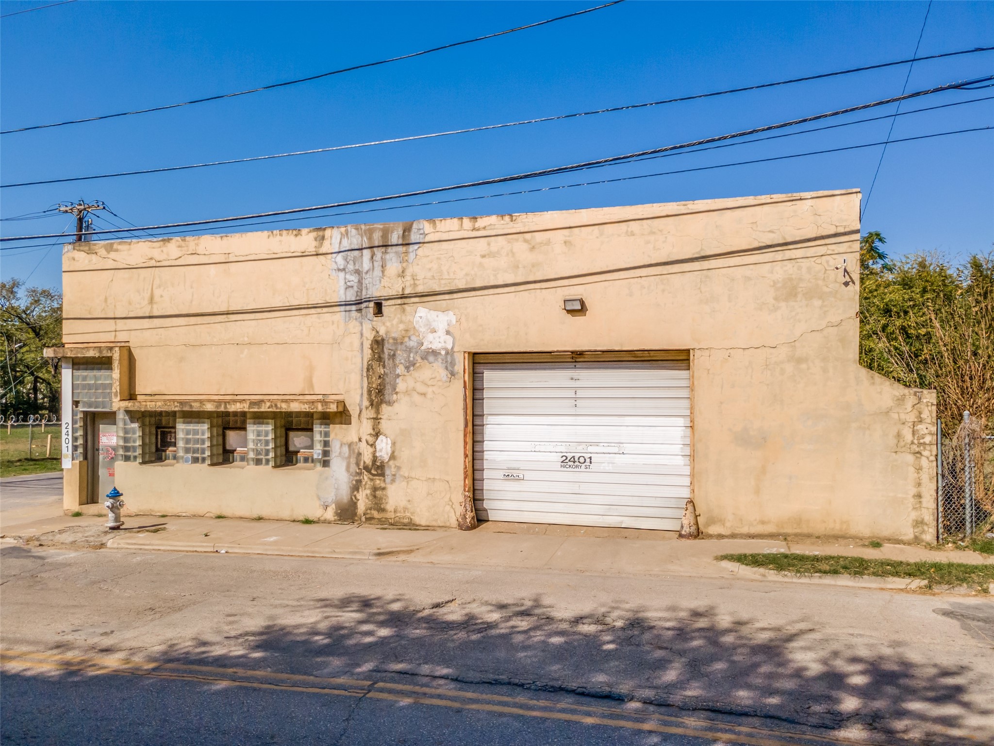 2401 Hickory Street