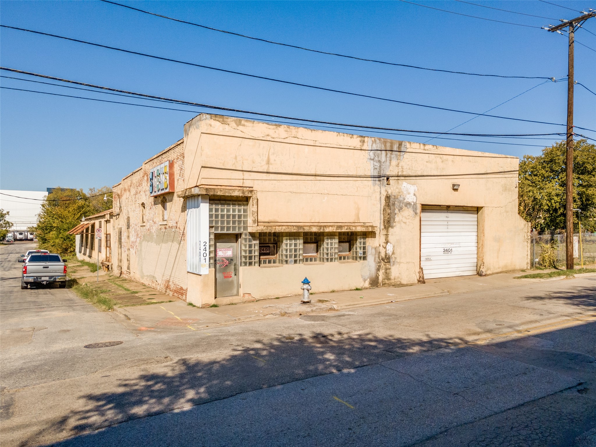 2401 Hickory Street
