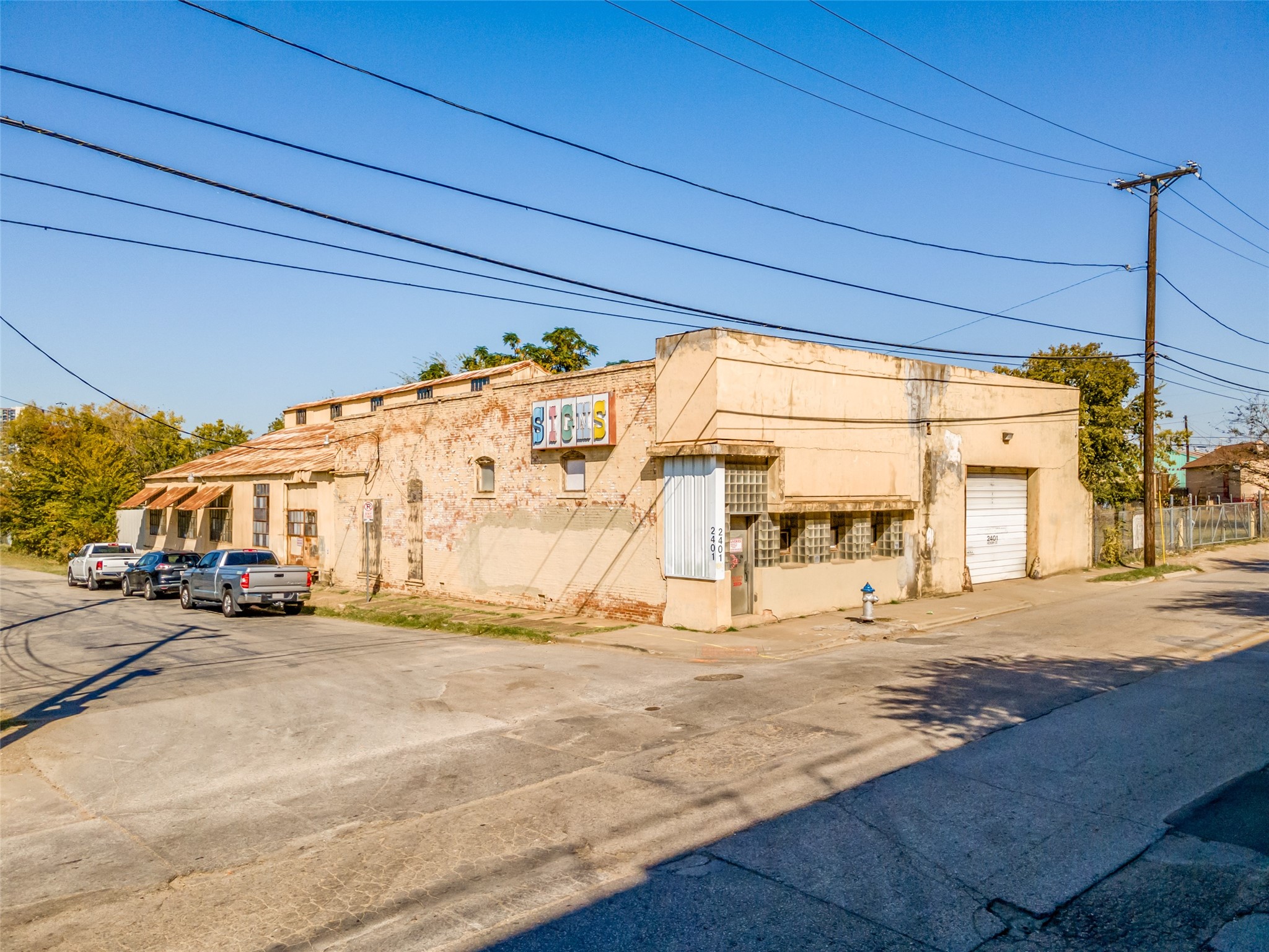 2401 Hickory Street