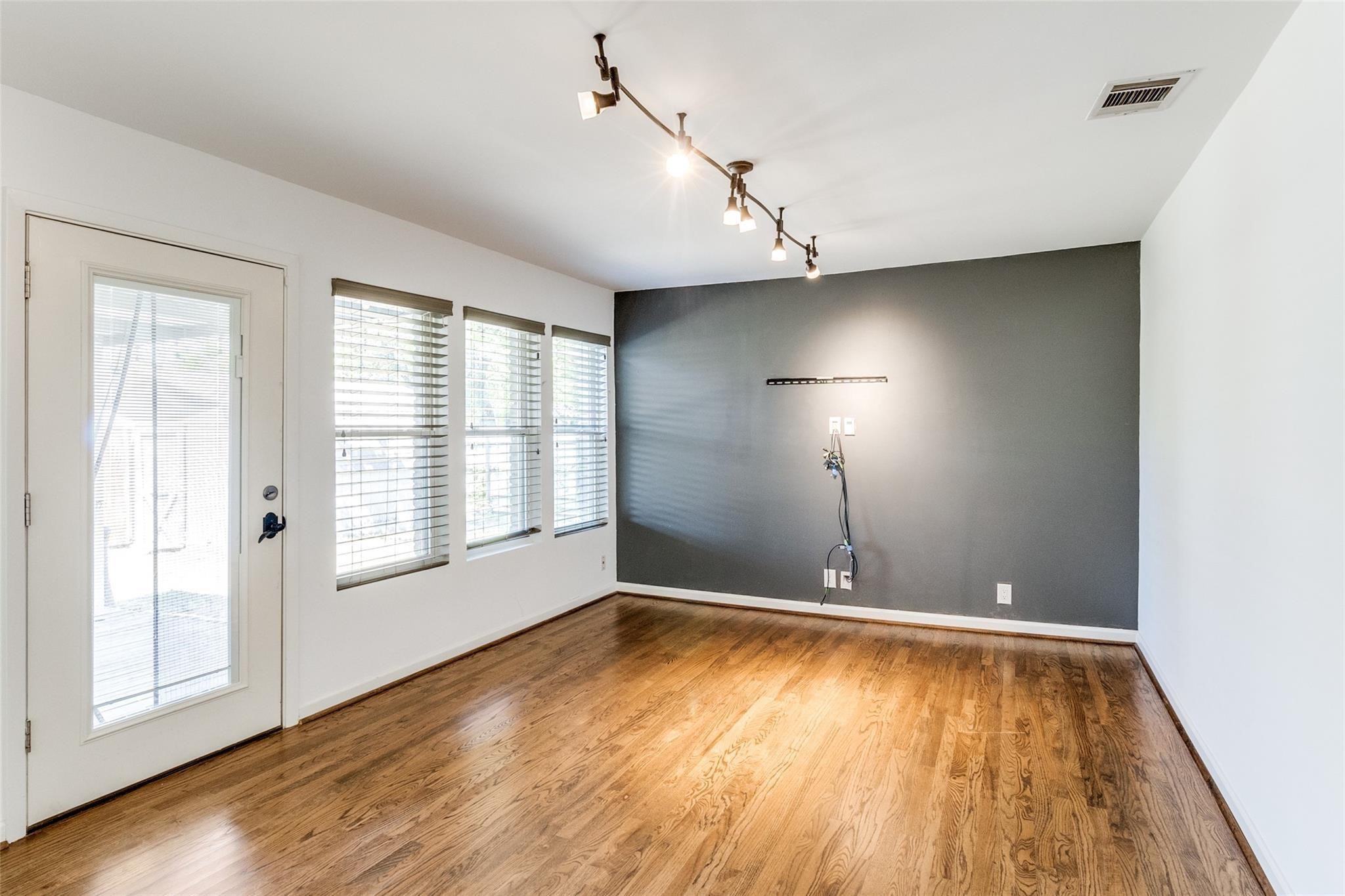 5131 Urban Crest Road