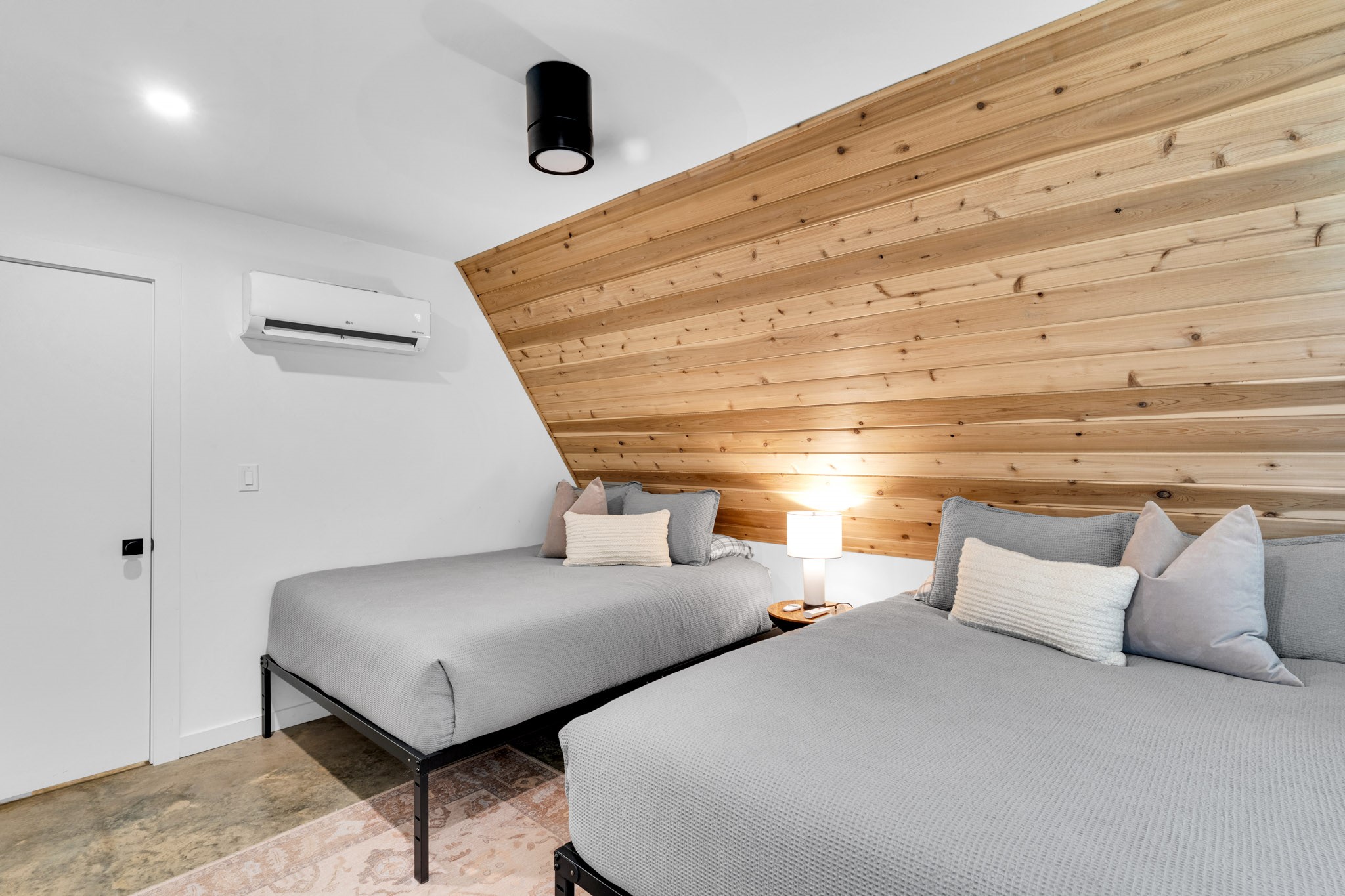 1223 Whispering Springs Drive