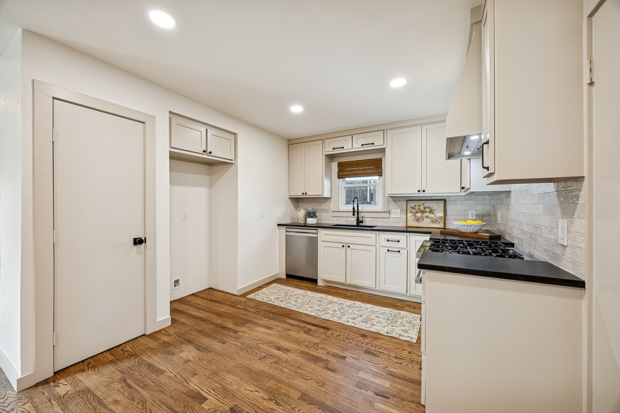 1130 Pioneer Drive