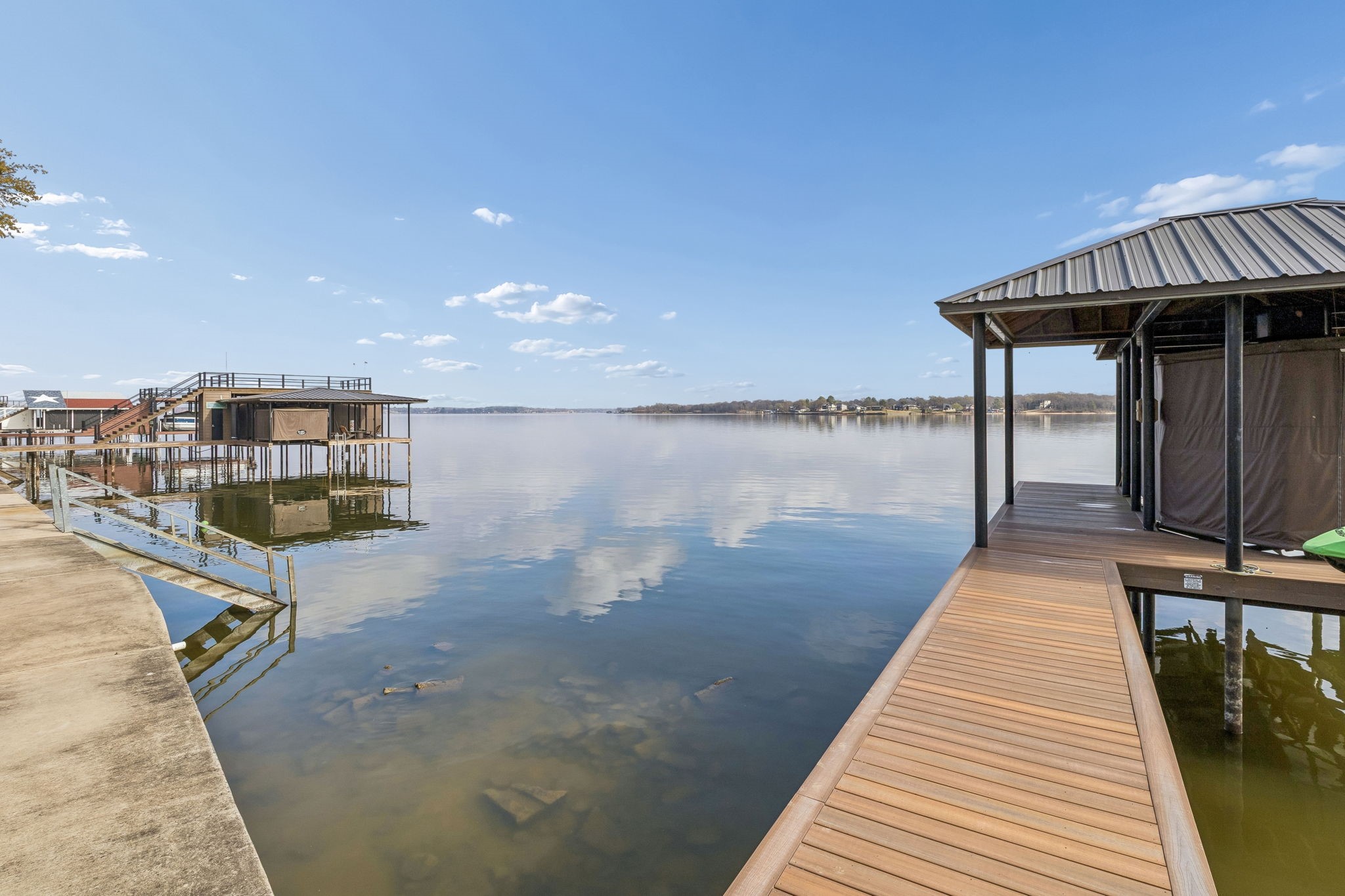 25 Shoreline Drive