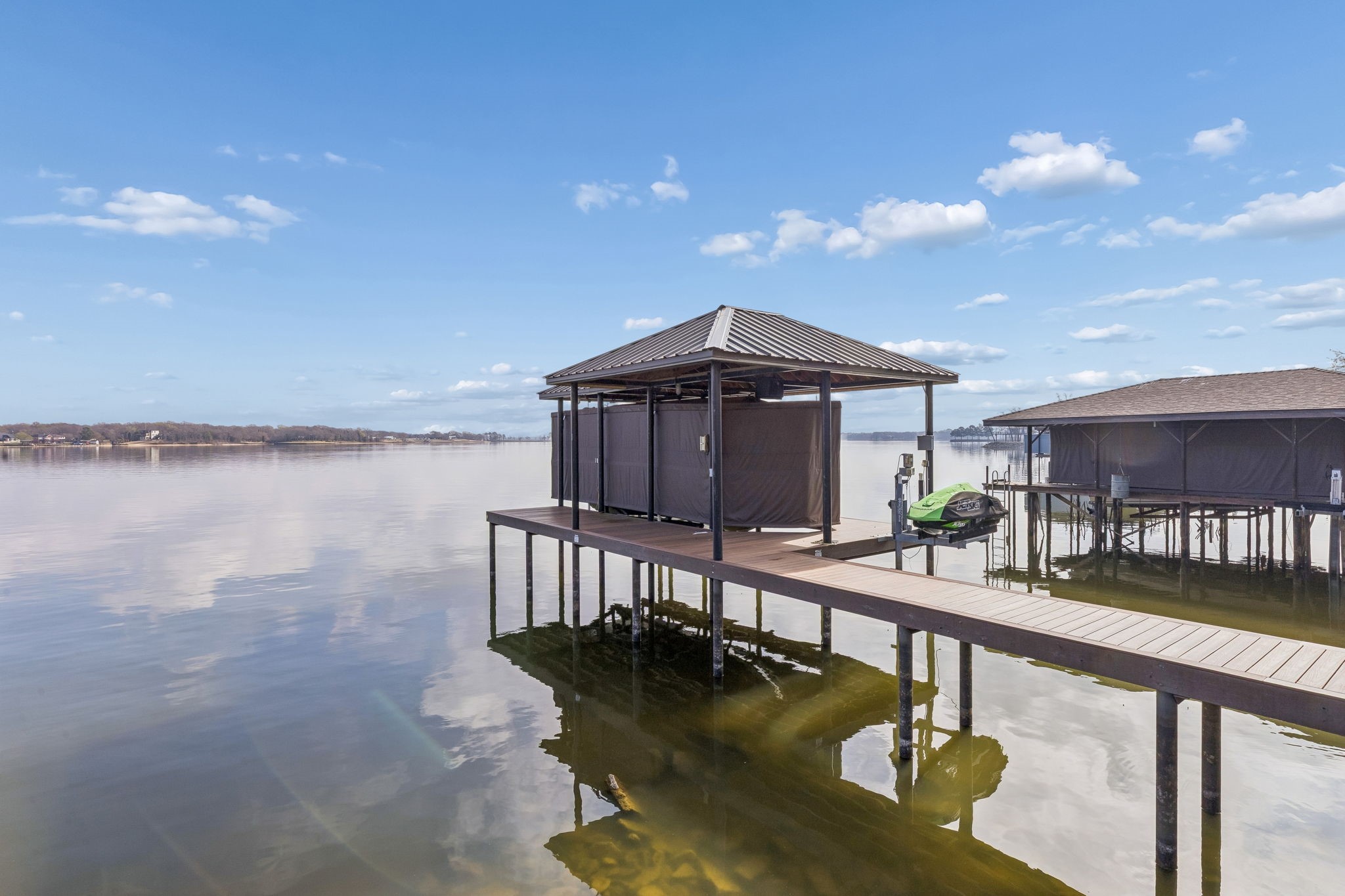 25 Shoreline Drive