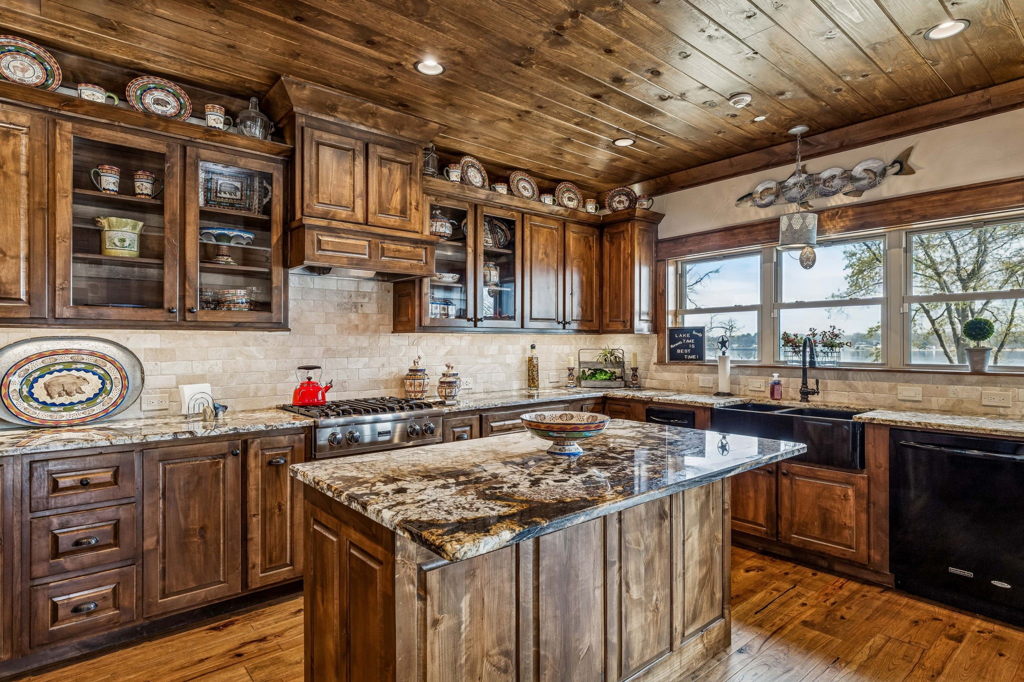29 Shoreline Drive