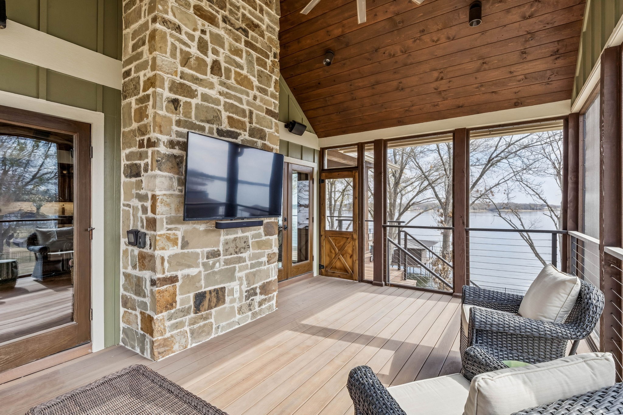 29 Shoreline Drive
