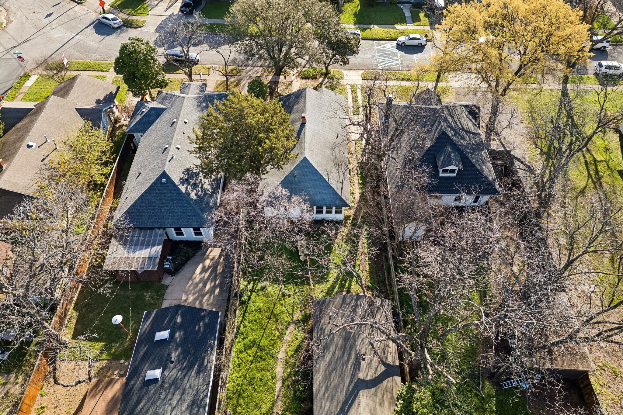 627 N Winnetka Avenue