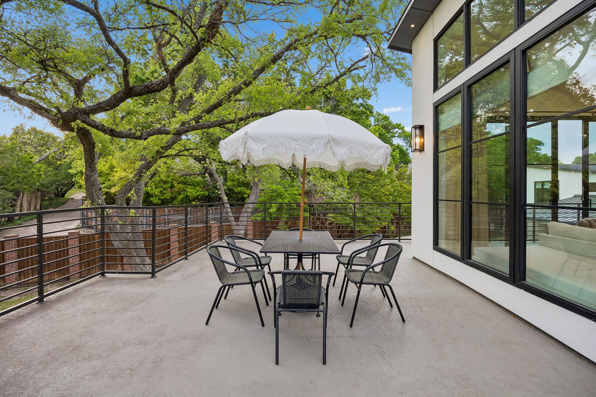 13919 Hughes Lane