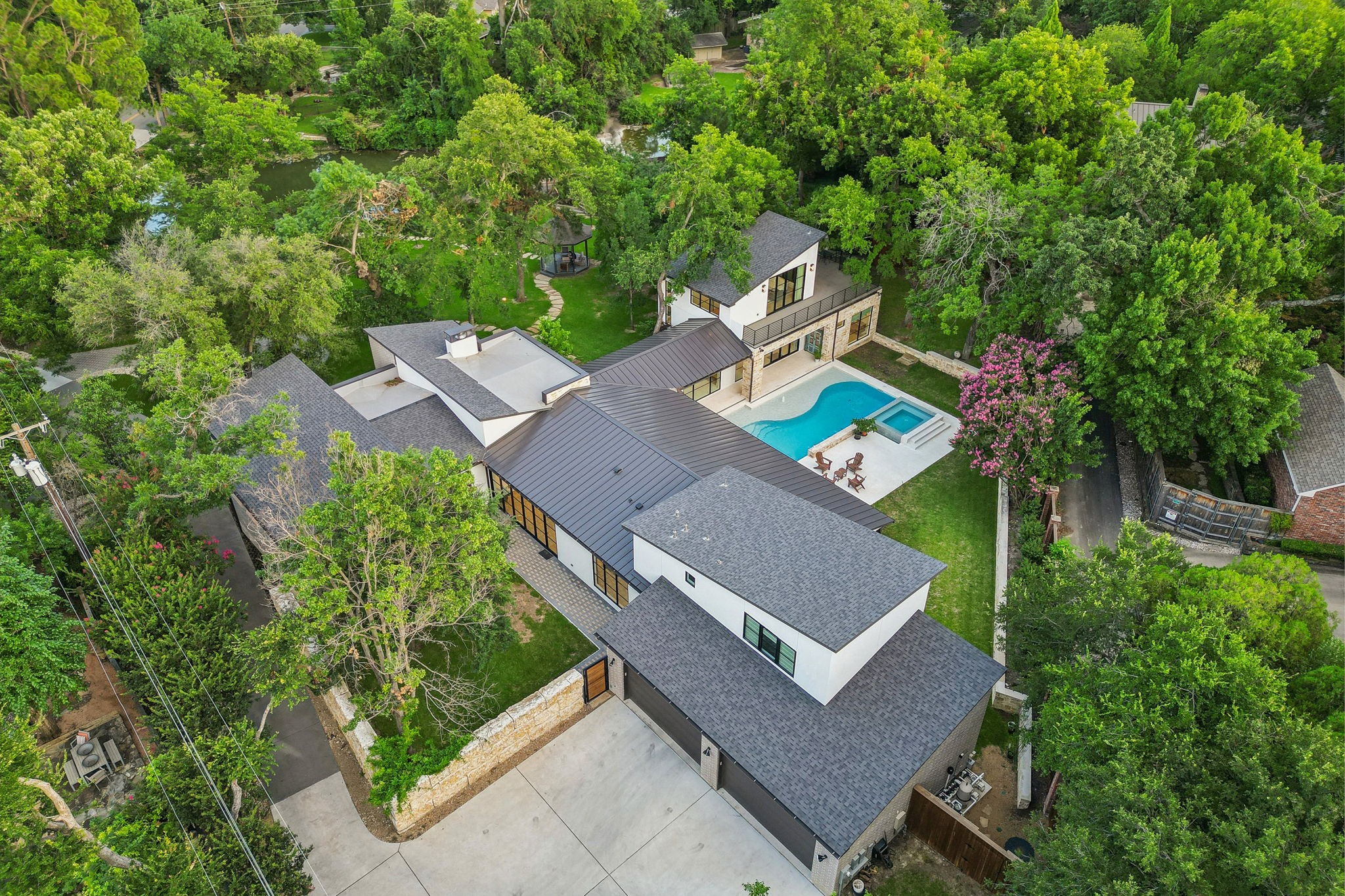 13919 Hughes Lane