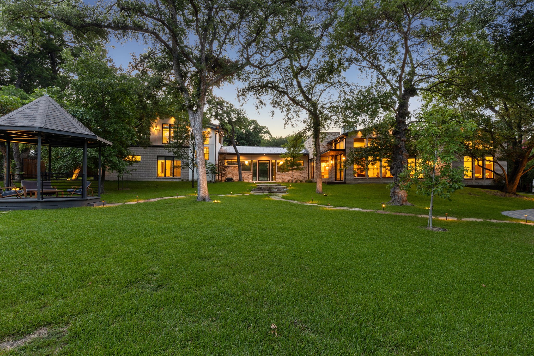 13919 Hughes Lane