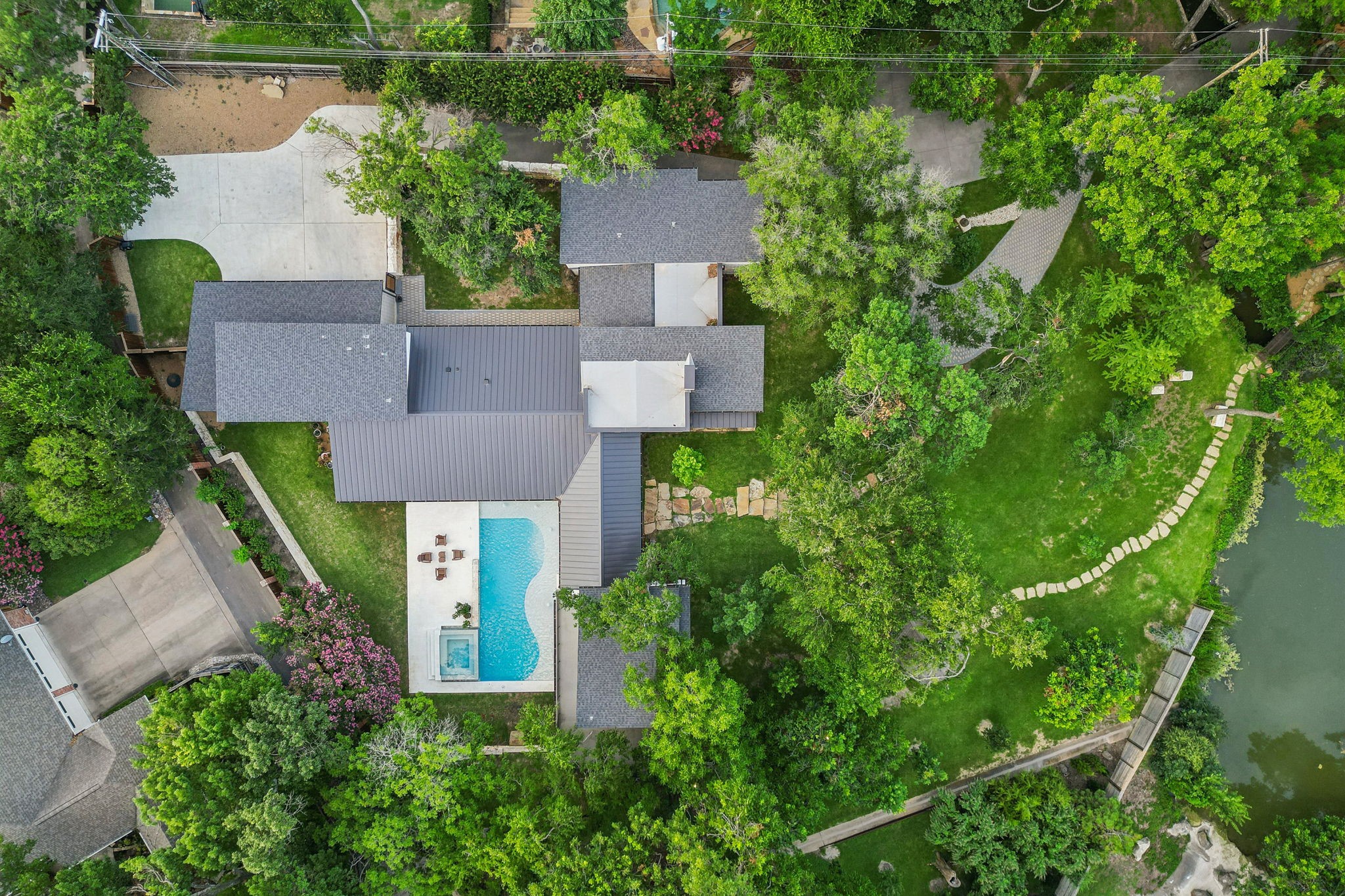 13919 Hughes Lane