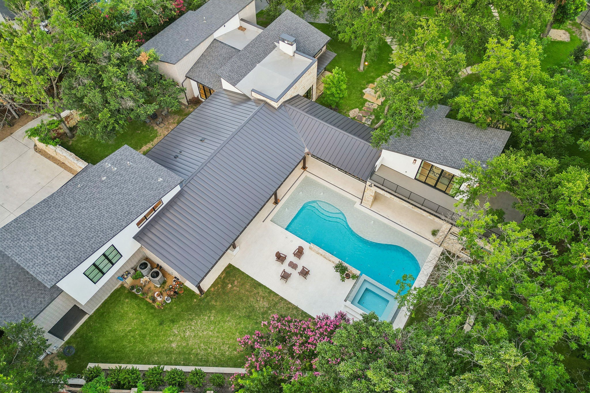 13919 Hughes Lane