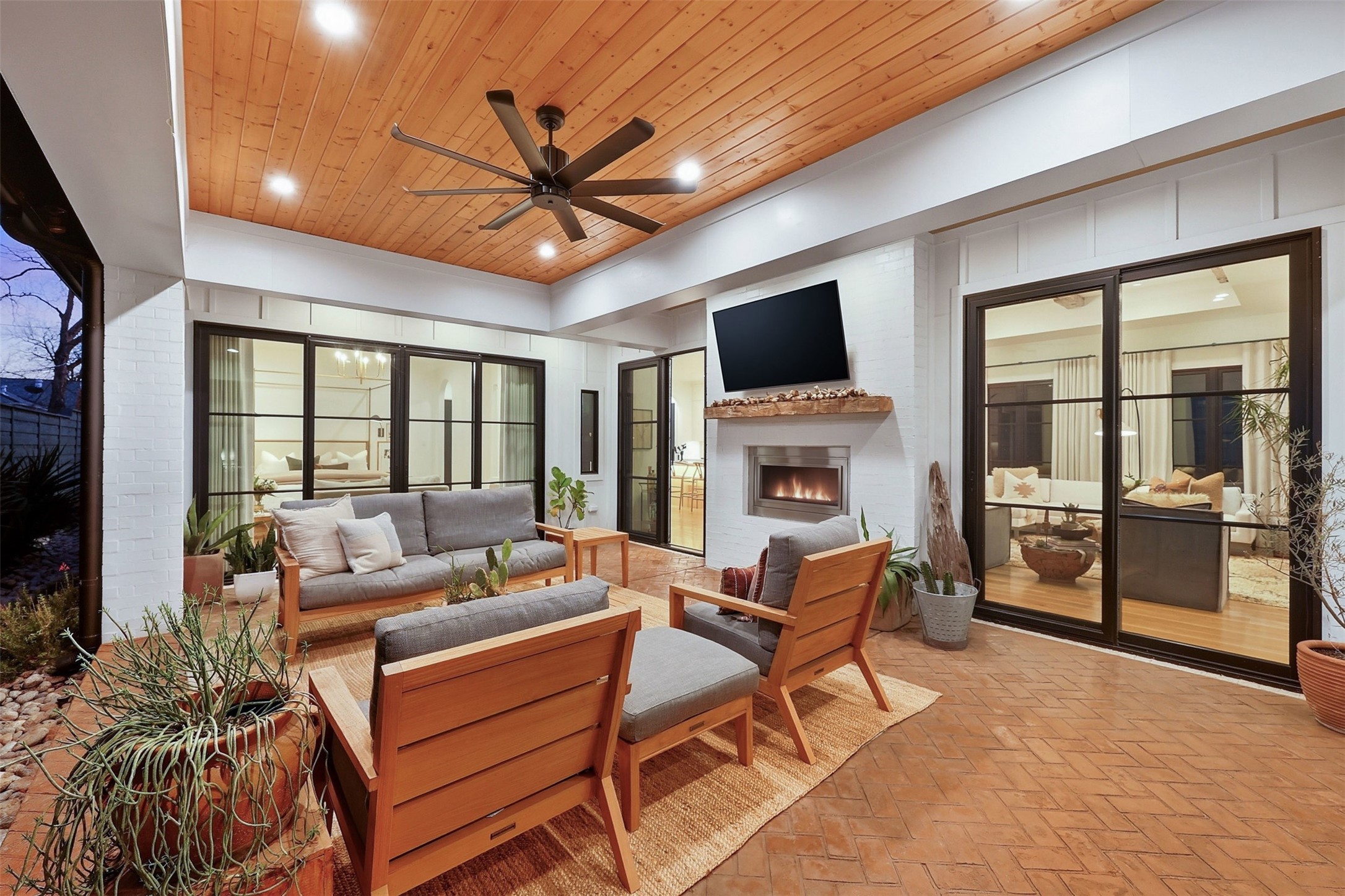806 Thomasson Drive