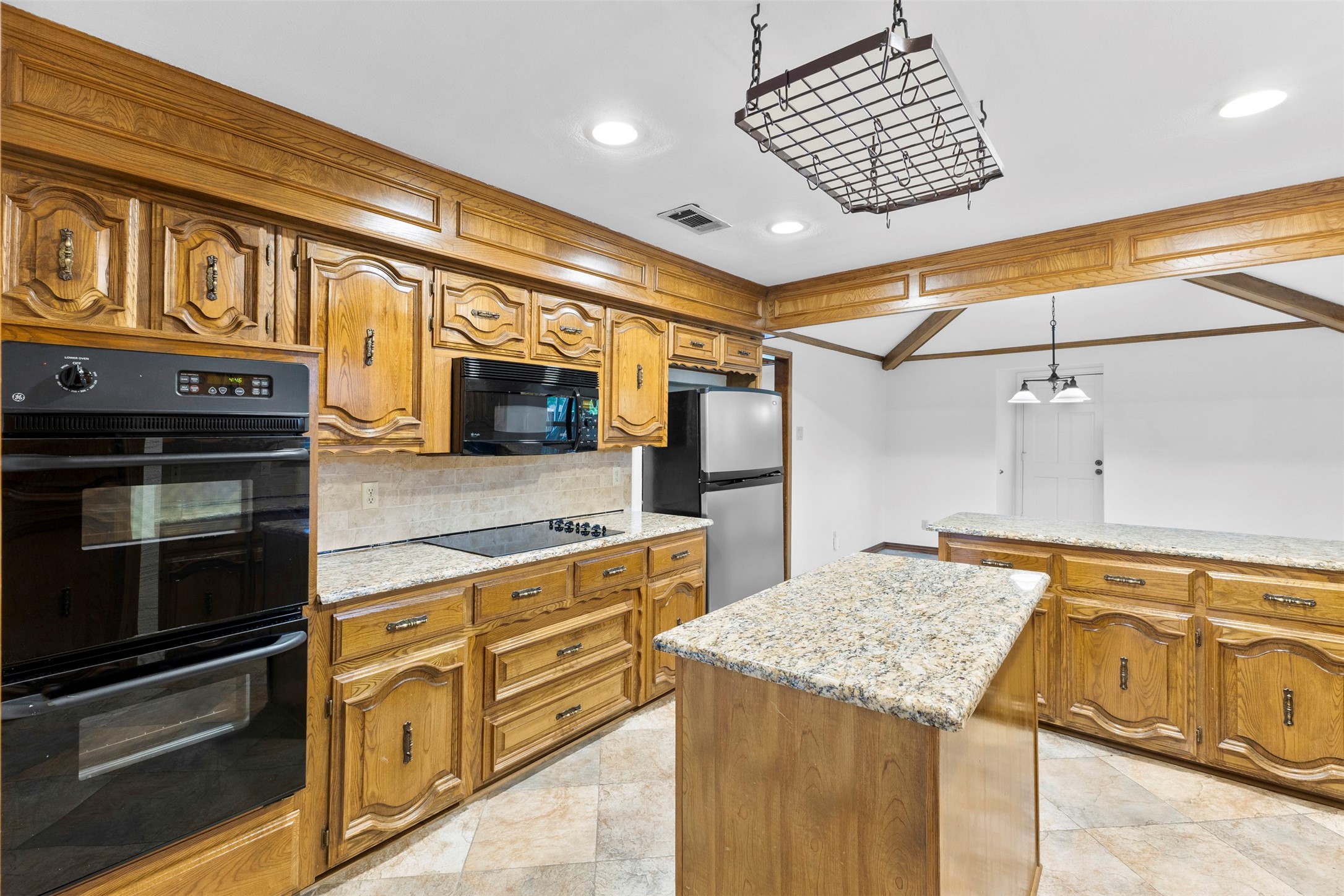9906 Chimney Hill Lane