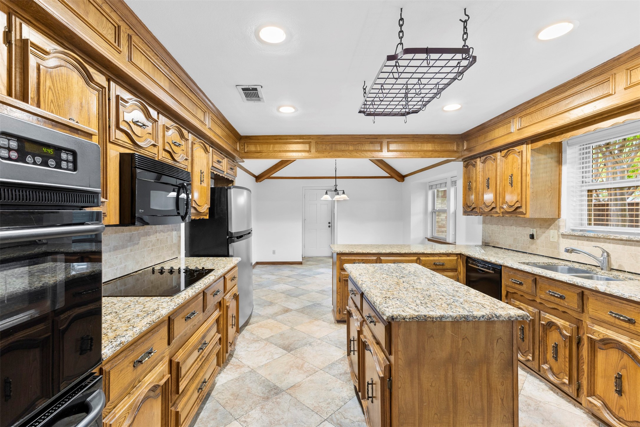 9906 Chimney Hill Lane