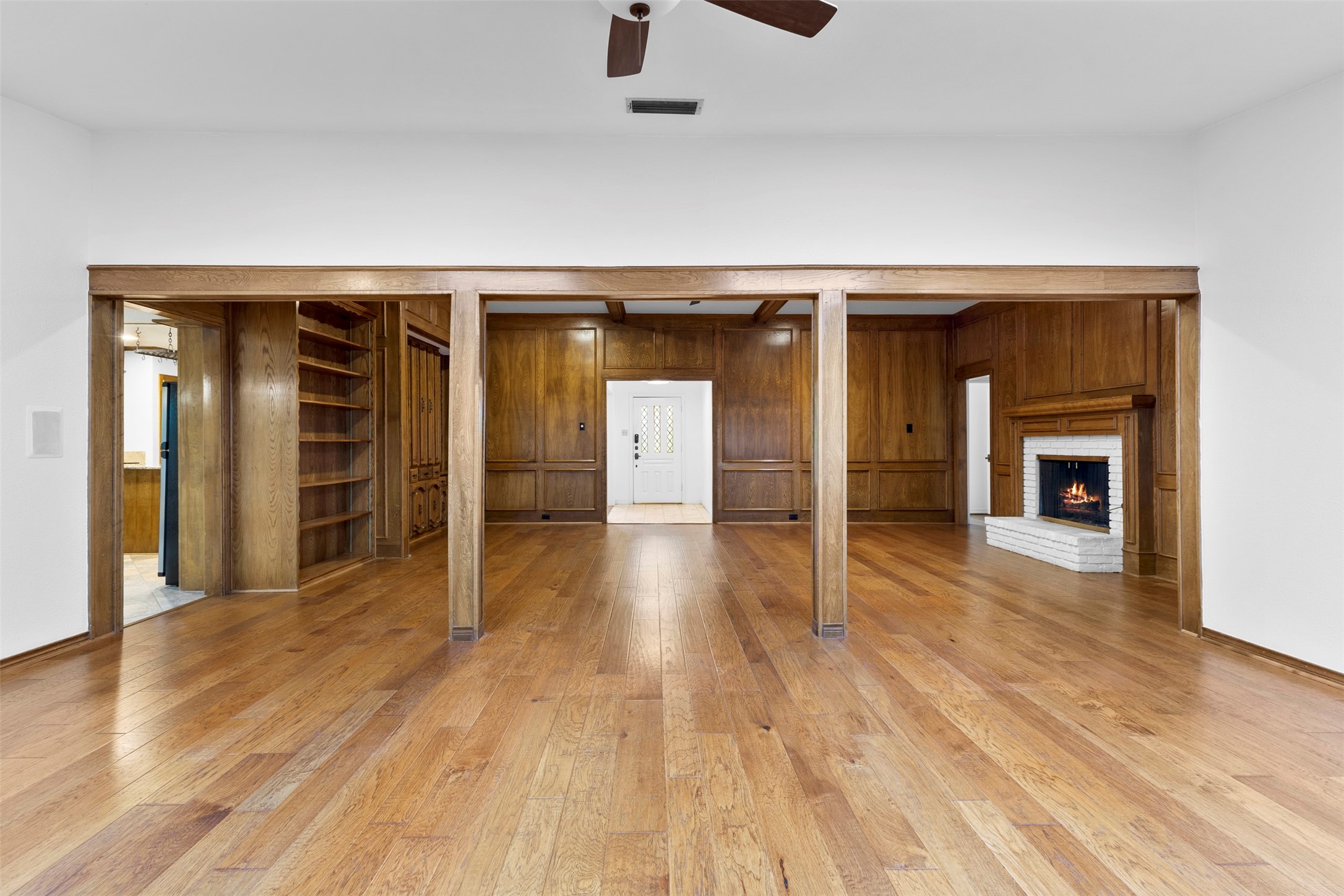 9906 Chimney Hill Lane