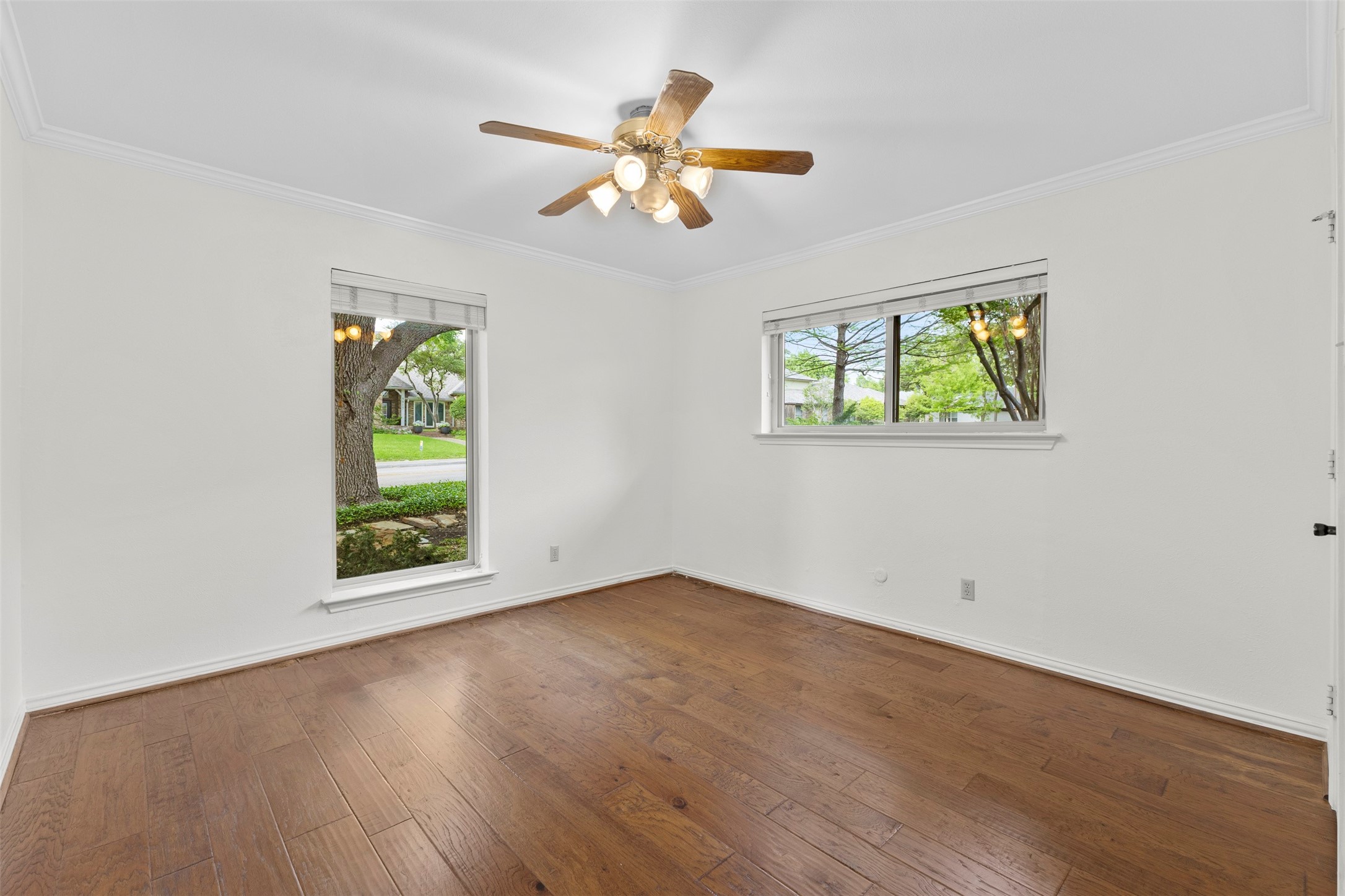 9906 Chimney Hill Lane