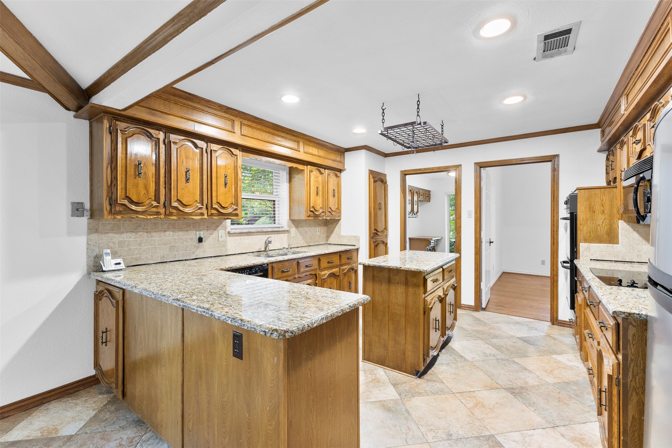9906 Chimney Hill Lane