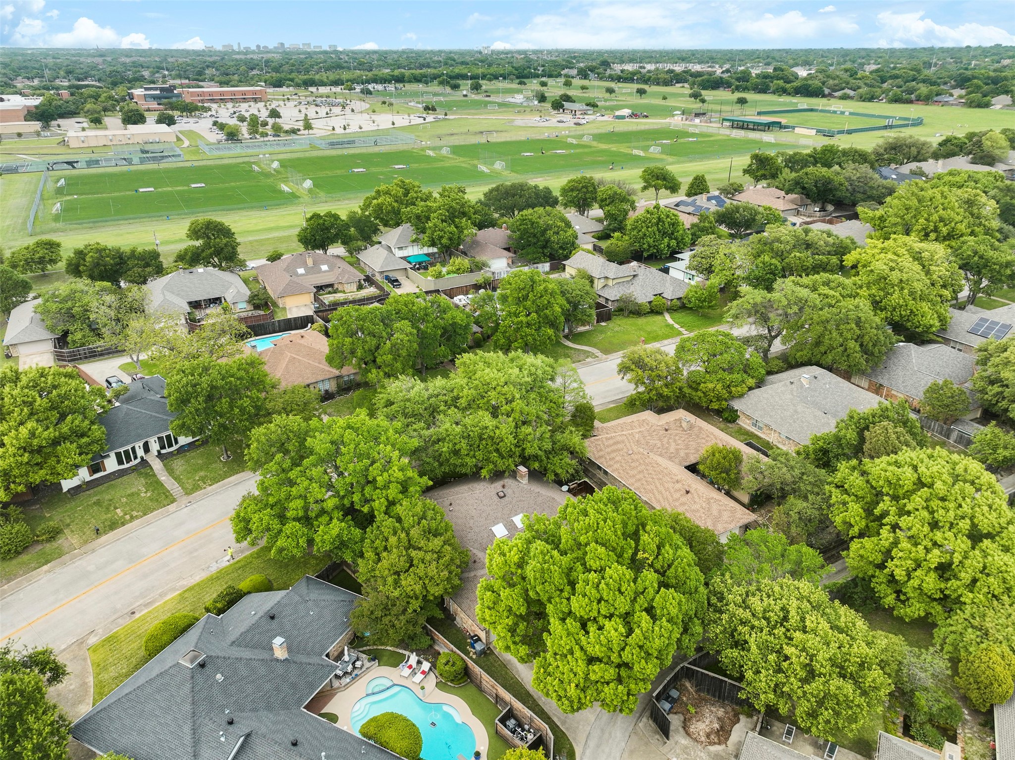 9906 Chimney Hill Lane