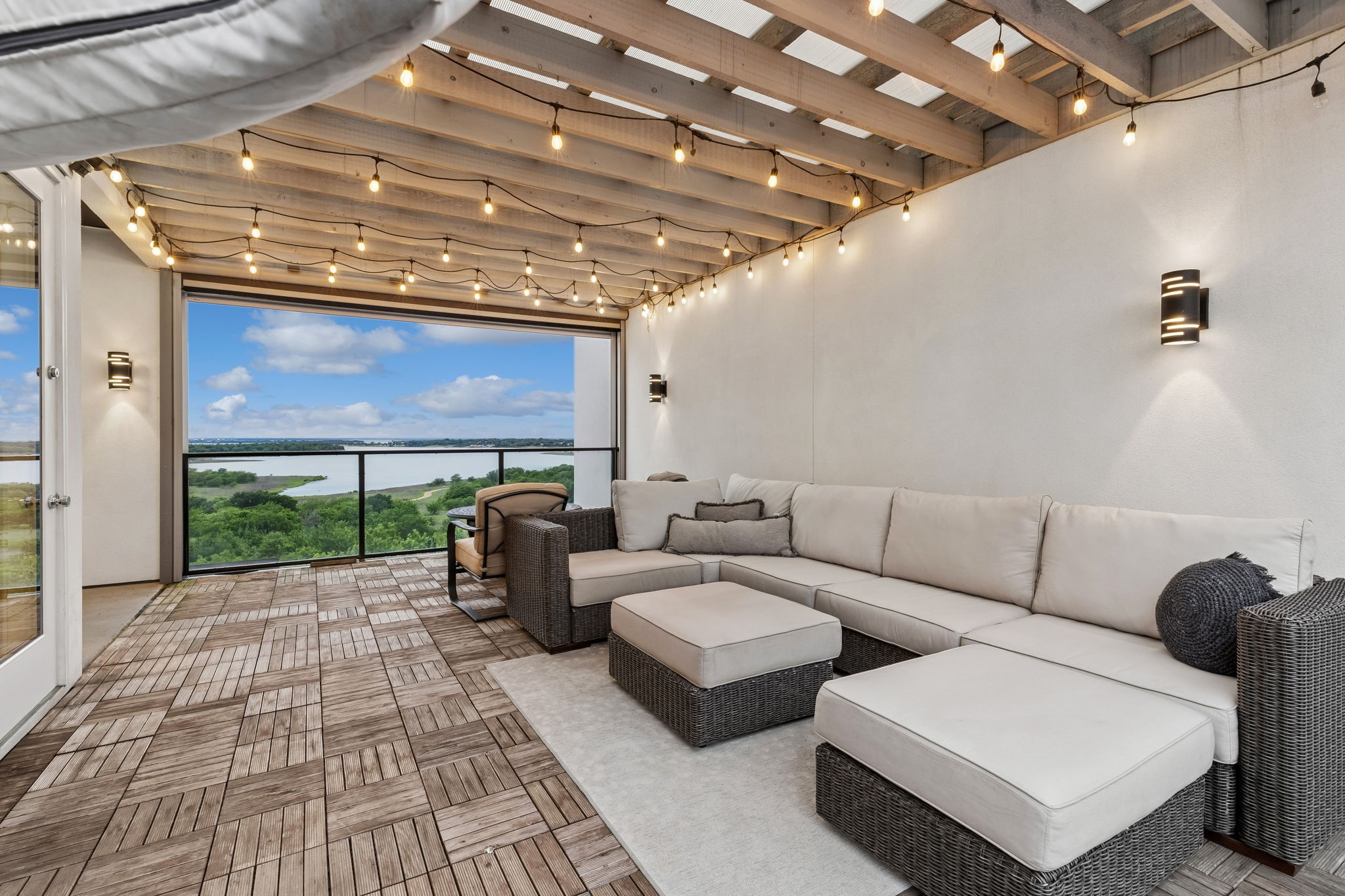 4965 Blaynes View